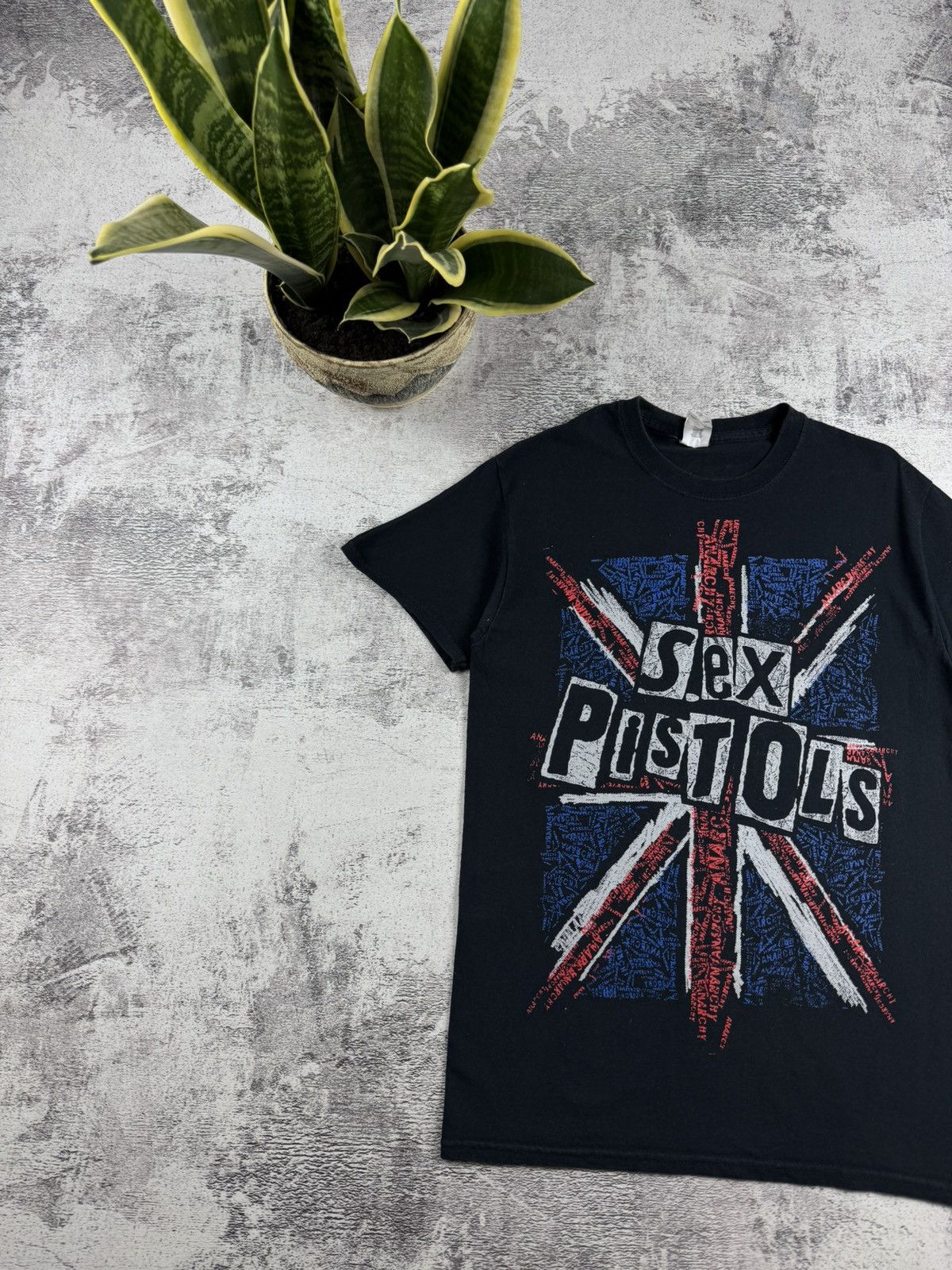 Band Tees SEX PISTOLS Gildan Rock Faded Merch Devil Jersey T Shirt Tee Size US S / EU 44-46 / 1 - 2 Thumbnail