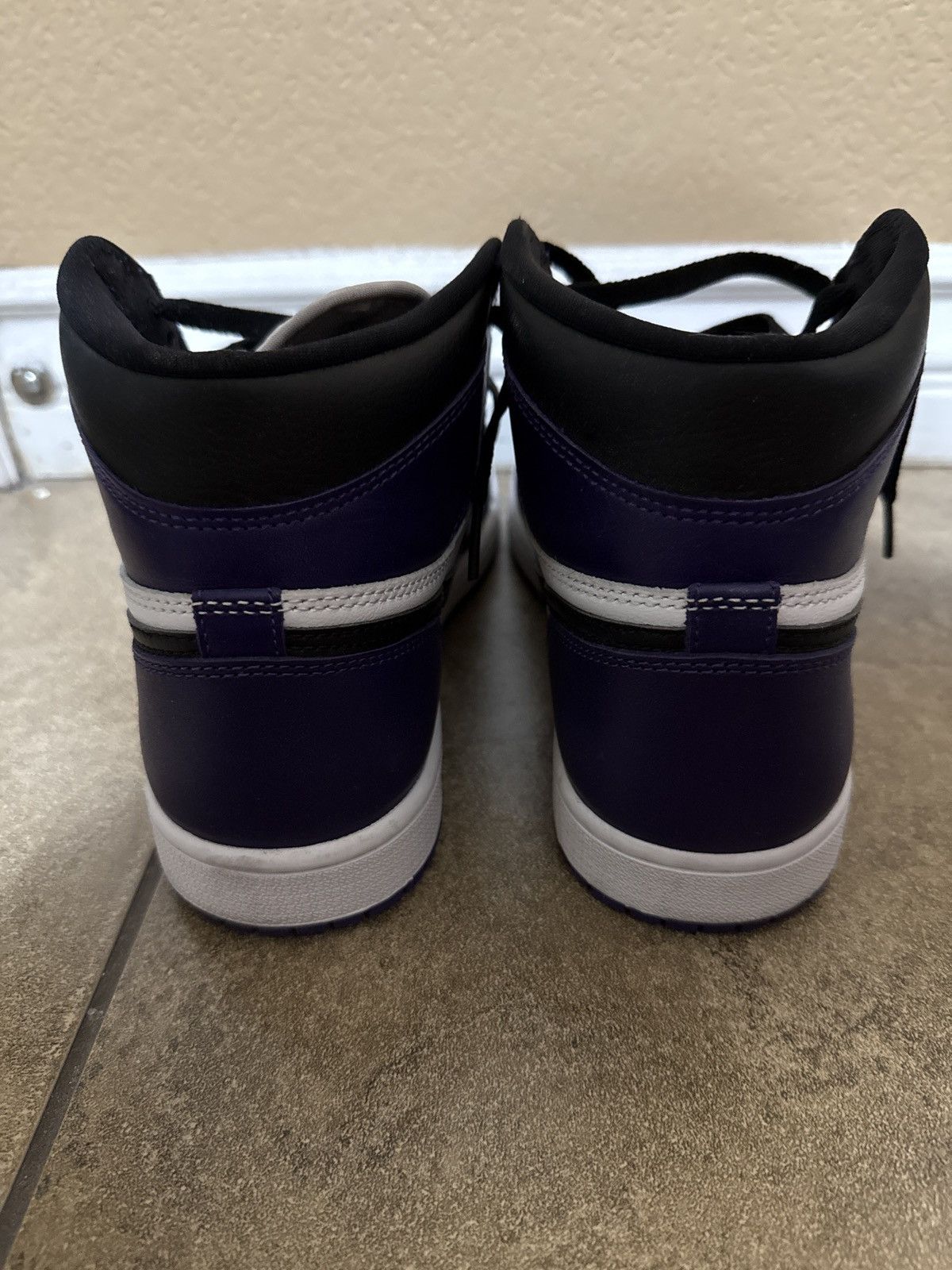 Nike Jordan 1 Retro High OG Court Purple Size US 9.5 / EU 42-43 - 7 Thumbnail