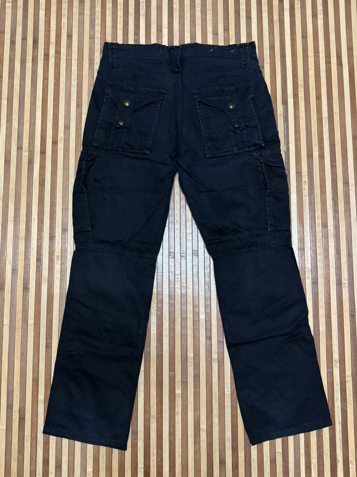 Japanese Brand Japanese Brand Cargo Pants Streetwear Multipocket W34X32 Size US 34 / EU 50 - 5 Thumbnail