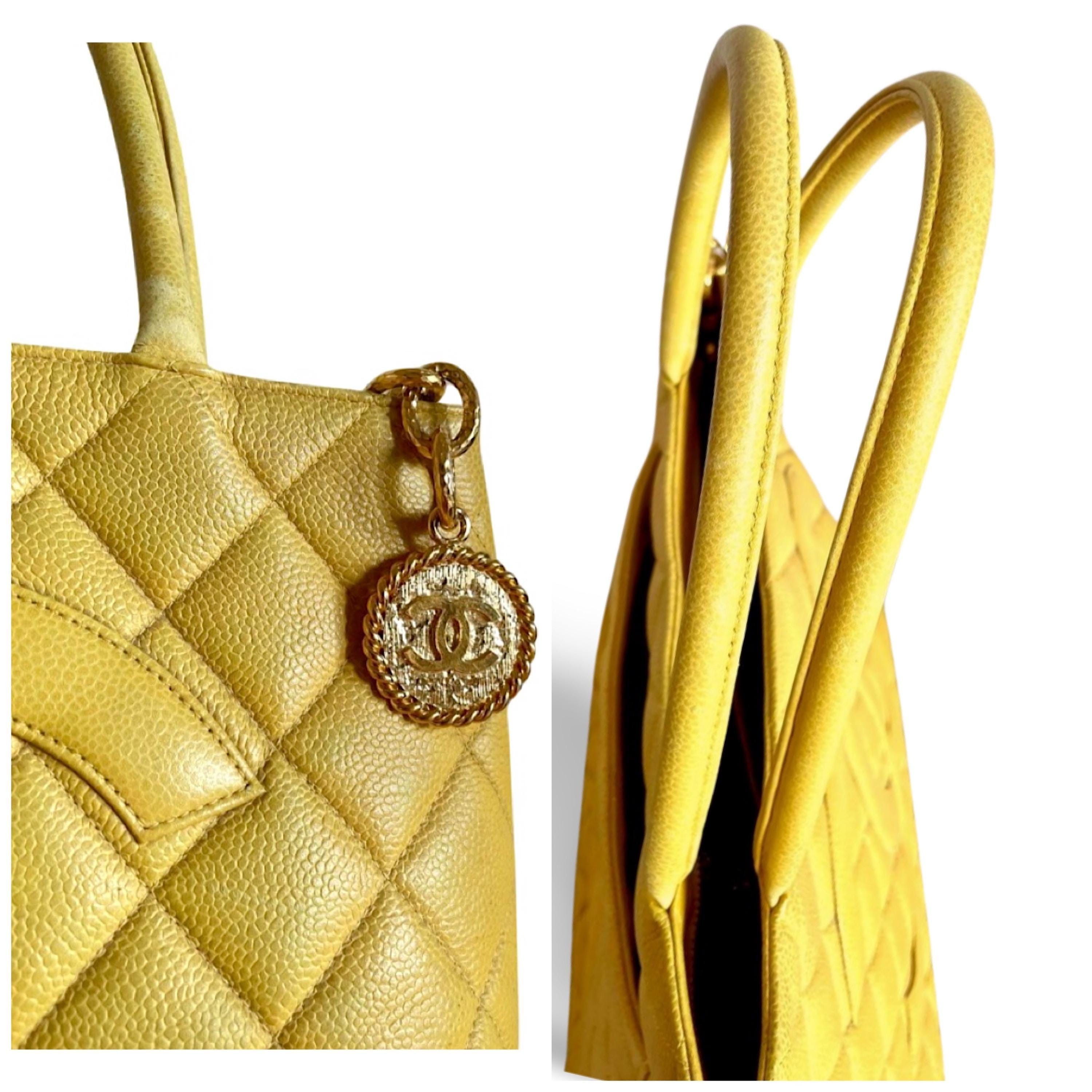 Chanel Vintage CHANEL yellow caviarskin classic tote bag, Medaillon Size ONE SIZE - 7 Thumbnail
