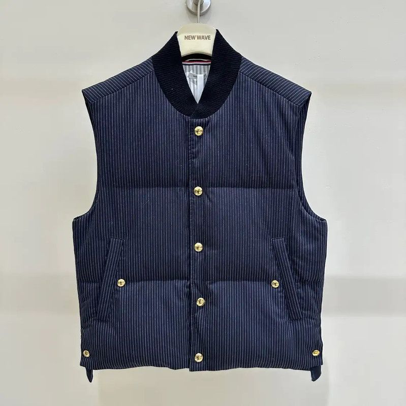 Thom Browne Thom Browne Men's Navy Striped Puffer Vest 0089 Size US S / EU 44-46 / 1 - 1 Thumbnail