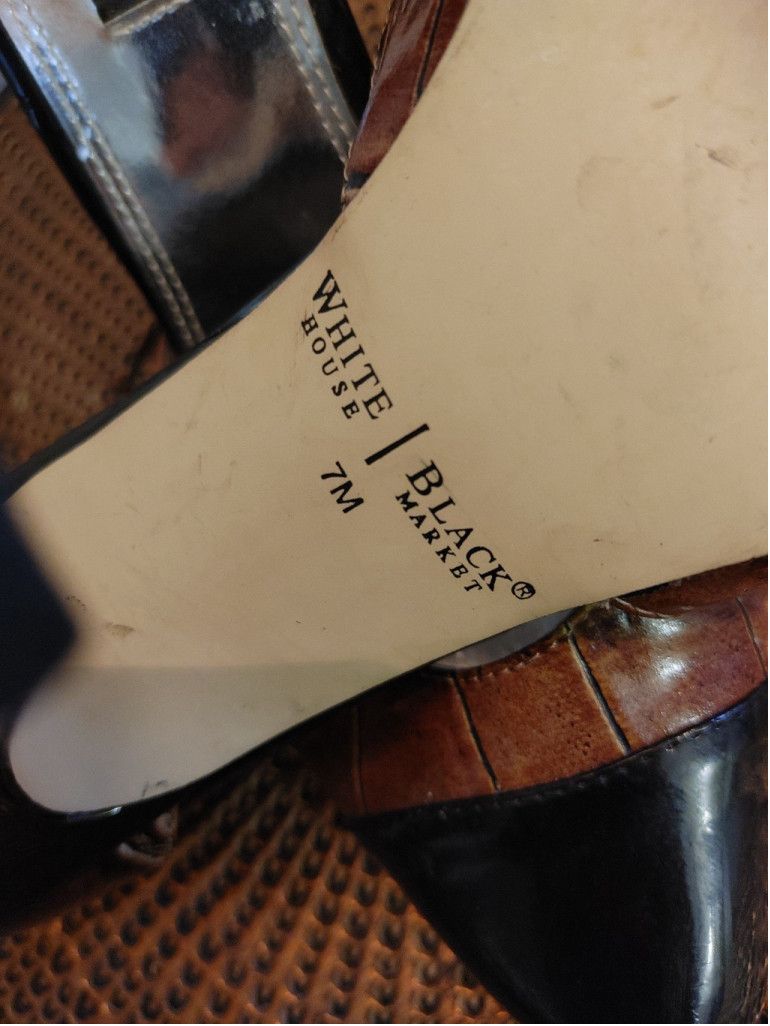 White House Black Market White House Black Market Heels Size 7M Size US 7 / IT 37 - 7 Thumbnail