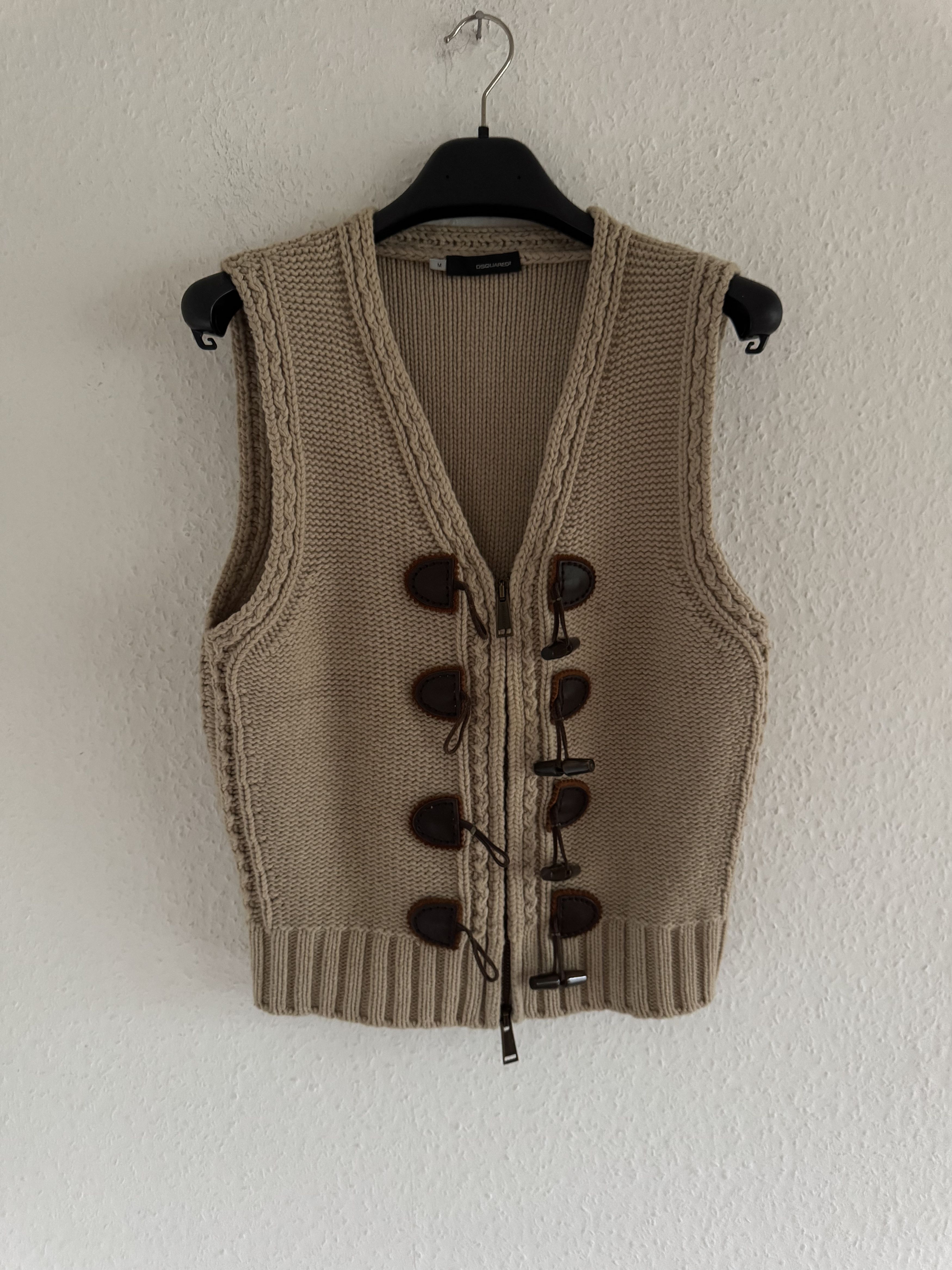 Dsquared2 FW06 Leather Toggle Knit Vest Size US M / EU 48-50 / 2 - 1 Thumbnail