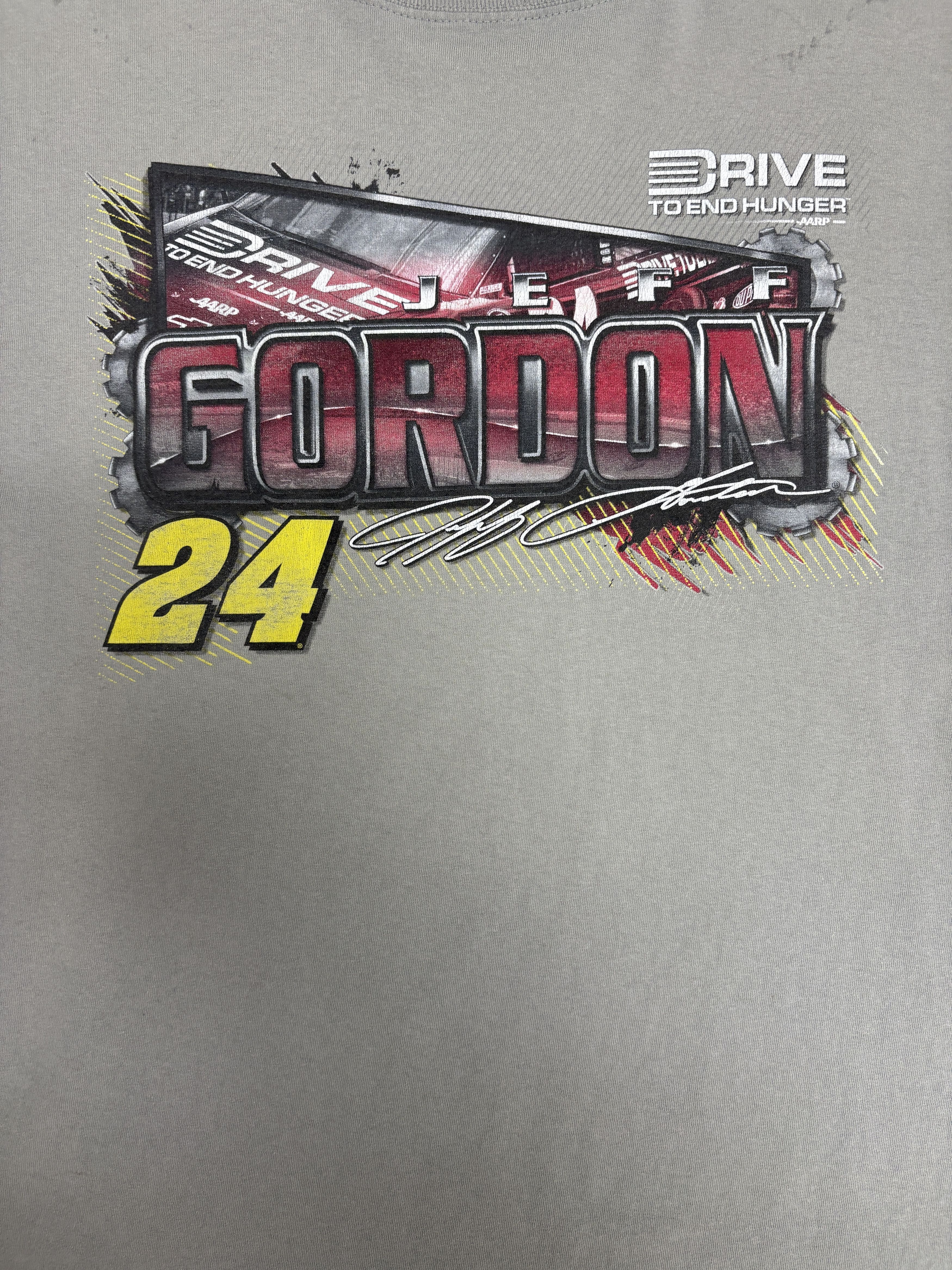 Vintage Jeff Gordon Drive To End Hunger Vintage NASCAR T-Shirt Tee Size US XXL / EU 58 / 5 - 2 Thumbnail