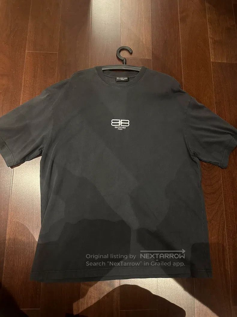 Balenciaga Balenciaga short sleeves Size US L / EU 52-54 / 3 - 1 Thumbnail