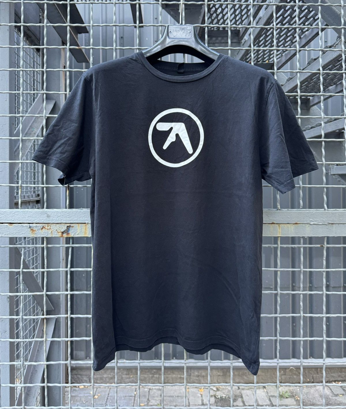 Band Tees Aphex Twin T Shirt Logo Dj Size US XL / EU 56 / 4 - 1 Thumbnail