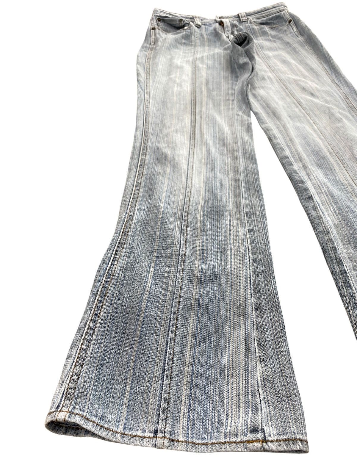 Japanese Brand Japanese Brand Blue Wash Arrow Line Style Flare Jeans Size US 28 / EU 44 - 8 Thumbnail