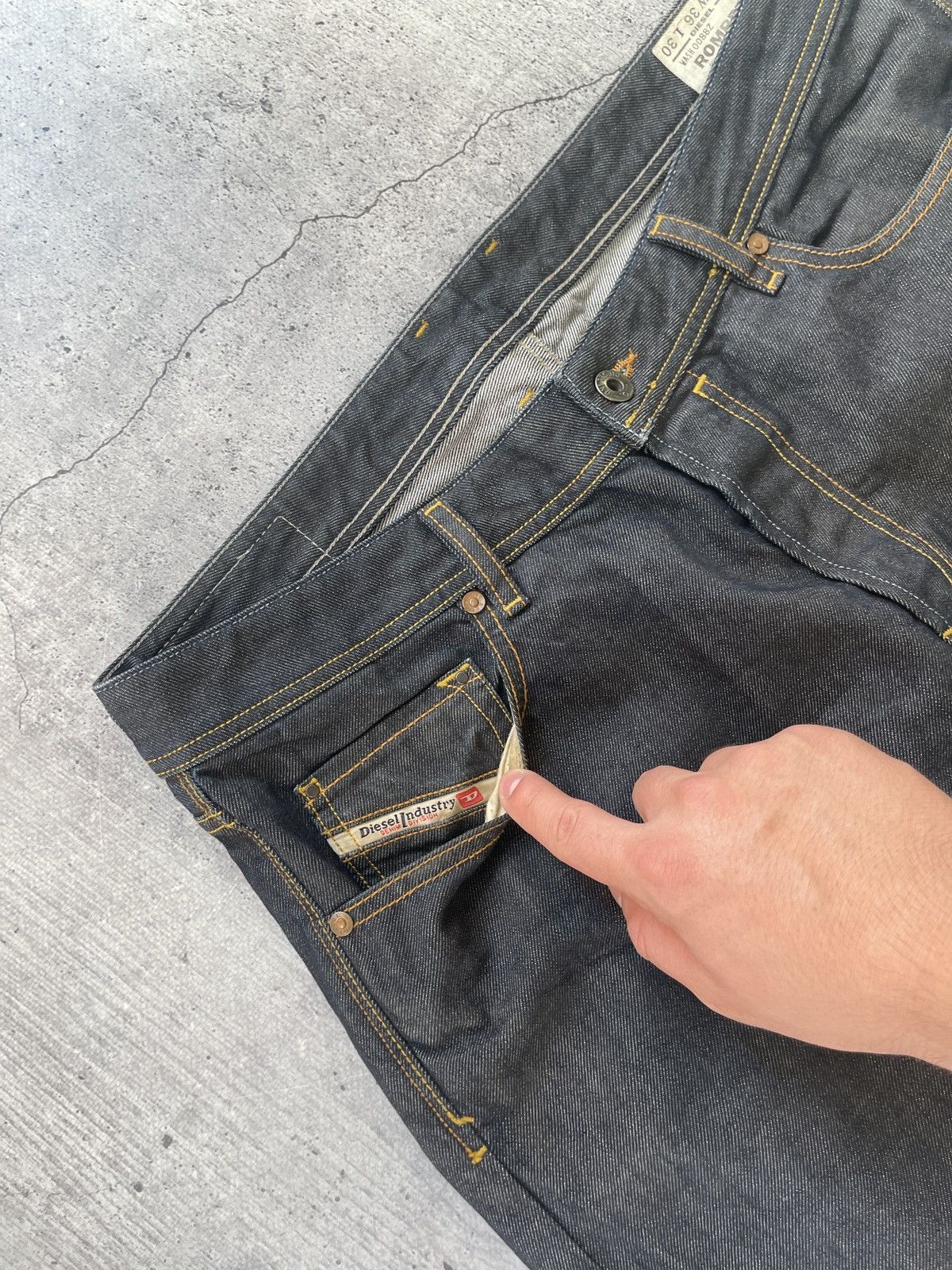 Diesel Vintage Diesel ⛽️ denim jeans 👖 pants Rombee-xt y2k W36 L30 Size US 36 / EU 52 - 5 Thumbnail