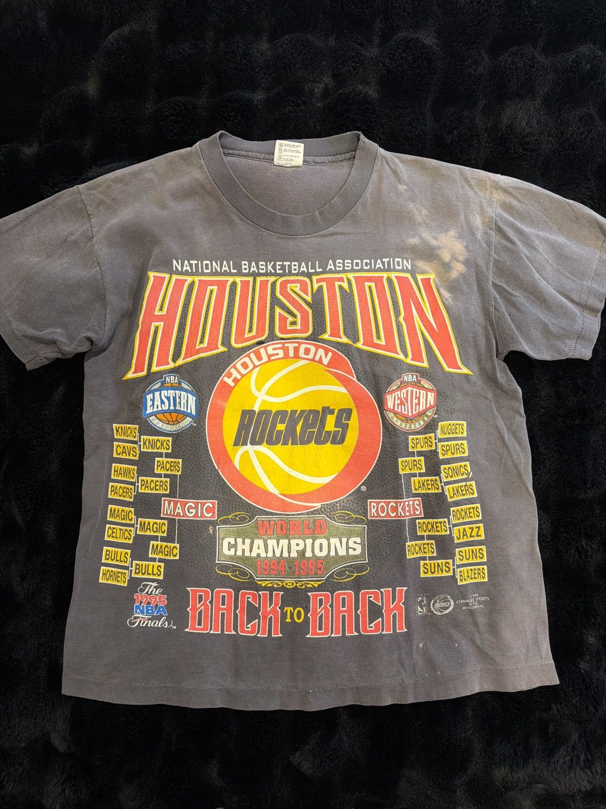 Vintage Houston Rockets Vintage 94’/95’ World Champion Tee Size US L / EU 52-54 / 3 - 1 Thumbnail