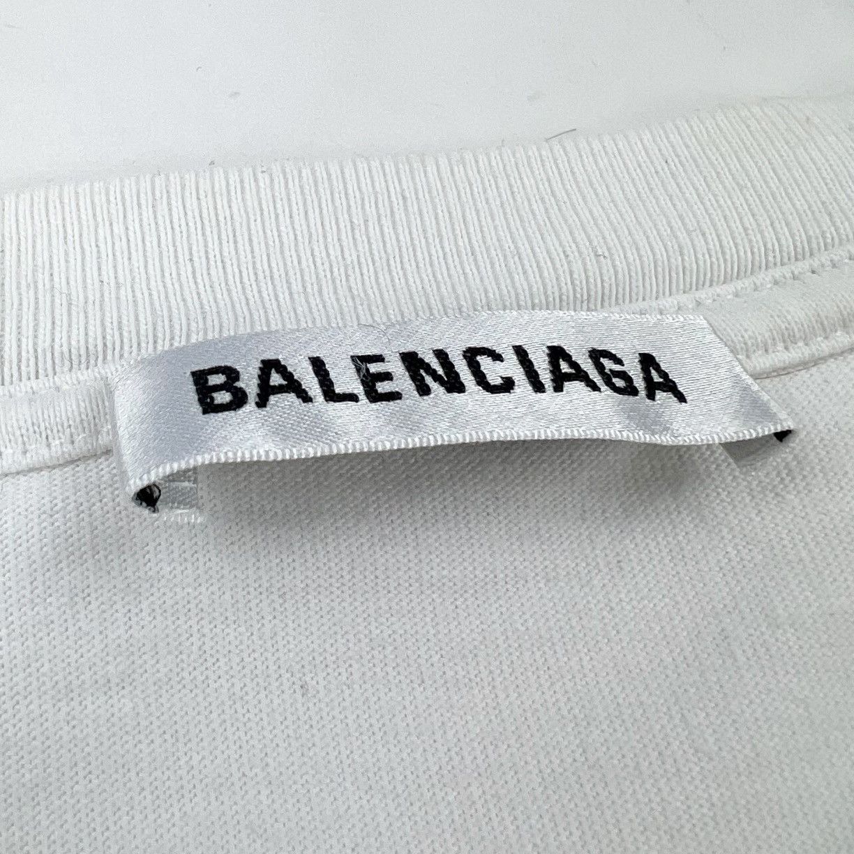 Balenciaga Balenciaga Bio Logo White T Shirt Size US S / EU 44-46 / 1 - 6 Thumbnail
