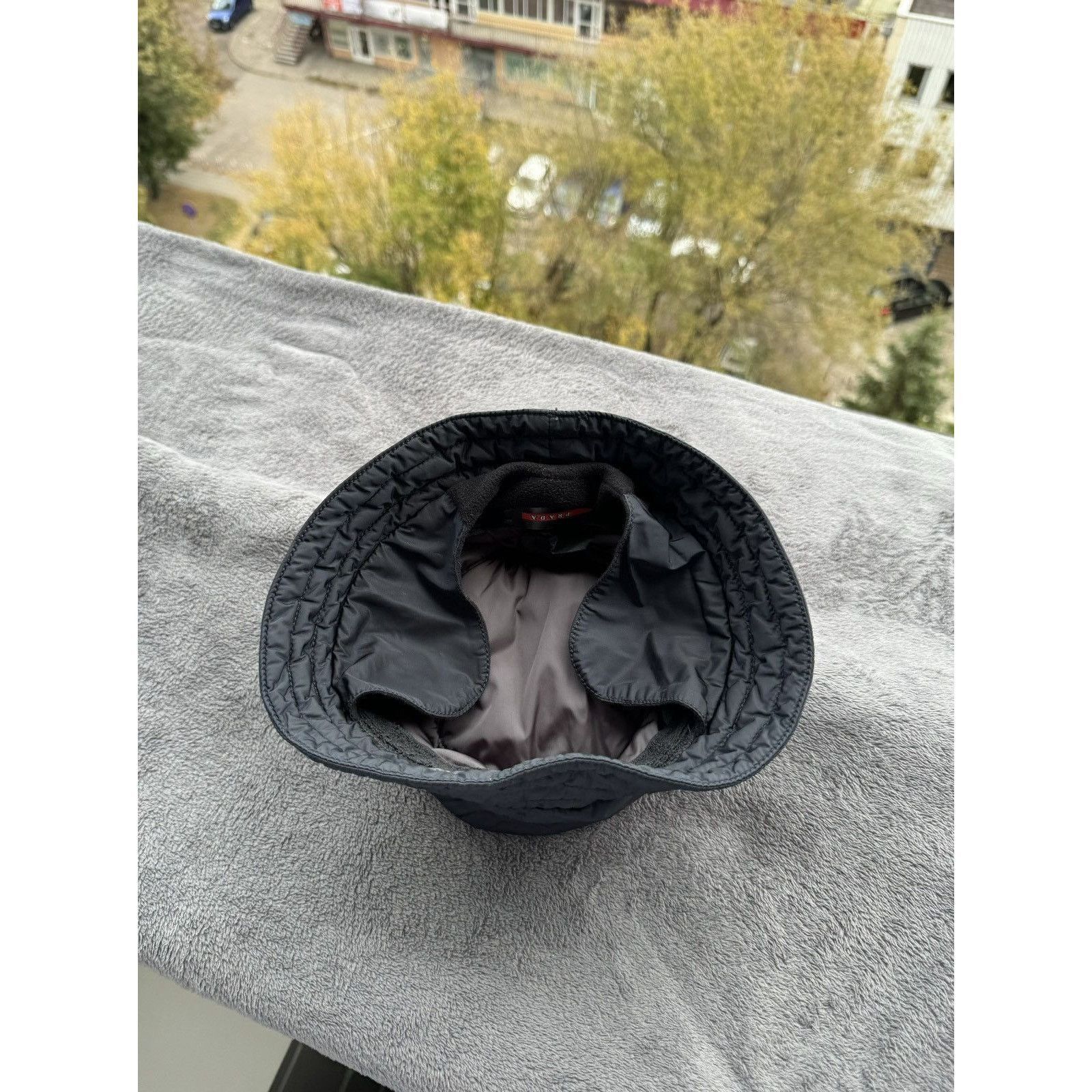 Prada Prada linea rossa red tab nylon navy blue bucket hat Size ONE SIZE - 7 Thumbnail