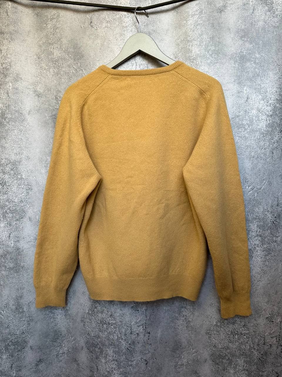 Johnstons Of Elgin Johnstons of Elgin V-Neck Wool Sweater Jumper Beige LS Size US XL / EU 56 / 4 - 3 Thumbnail