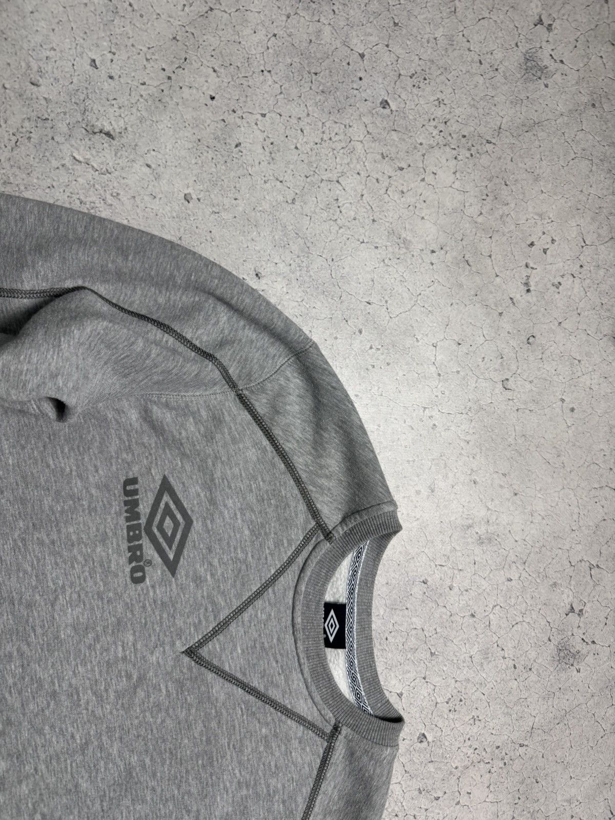 Umbro Umbro Pro Training Vintage Sweatshirt Big Logo Retro Size US L / EU 52-54 / 3 - 5 Thumbnail