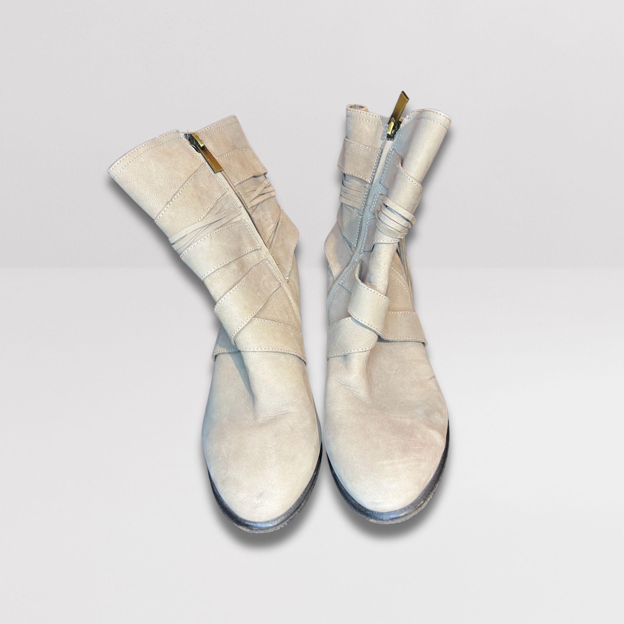 Vince Camuto Vince Camuto Womens Ferrah Bootie Tan/Cashmere Size 10 Suede Size US 10 / IT 40 - 4 Thumbnail
