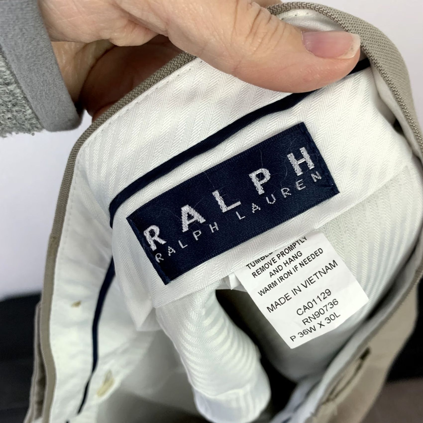 Ralph Lauren Ralph Lauren Men's Tan Flat Front Dress Pants W36 L30 Classic Fit Polyester Blend Pants Mens Tan Solid Dress Pants Classic Fit 36x30 Size US 36 / EU 52 - 6 Thumbnail