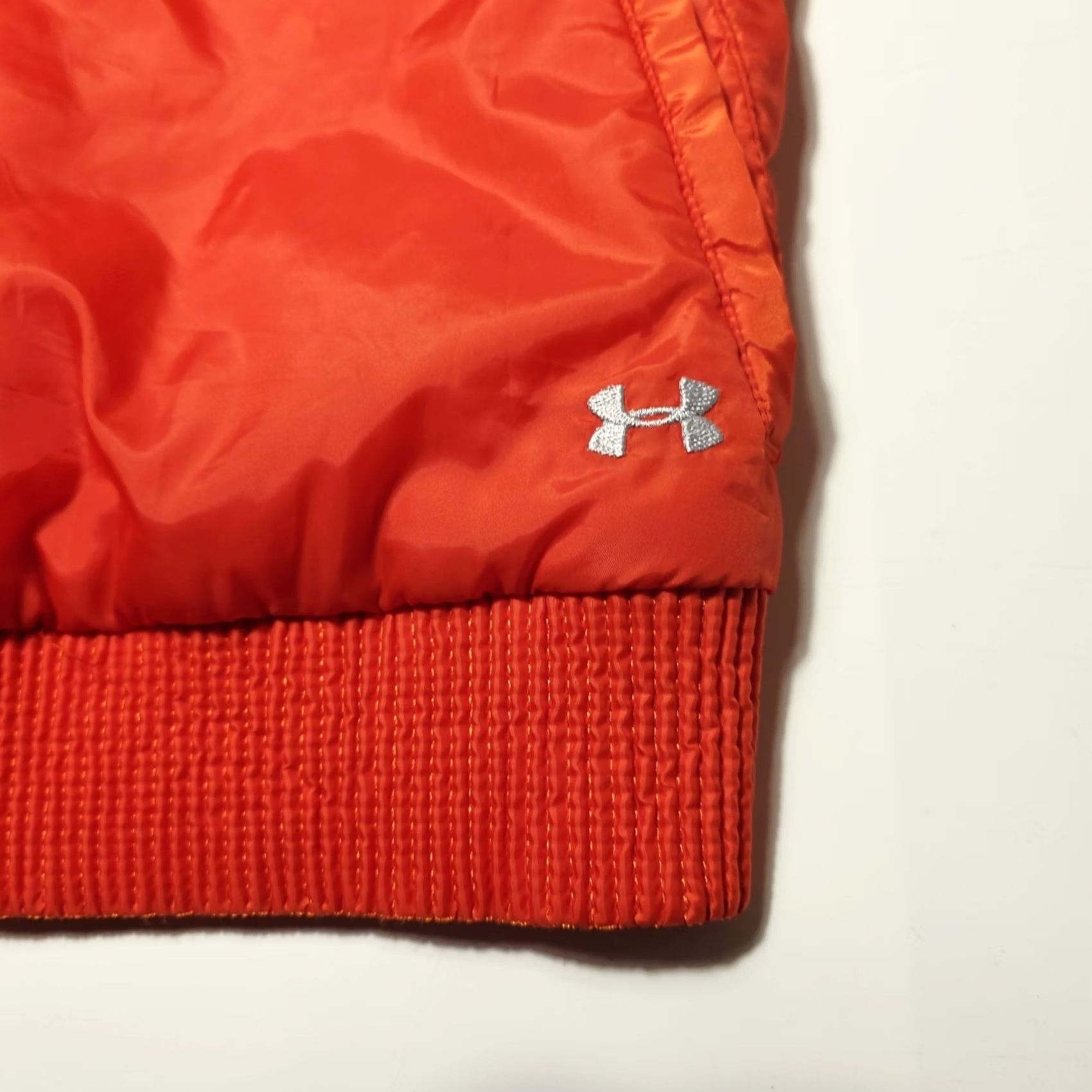 Under Armour Under Armour Cold Gear Puffer Vest Full Zip Bowling Green Women's Medium NCAA Vest Size M / US 6-8 / IT 42-44 - 3 Thumbnail