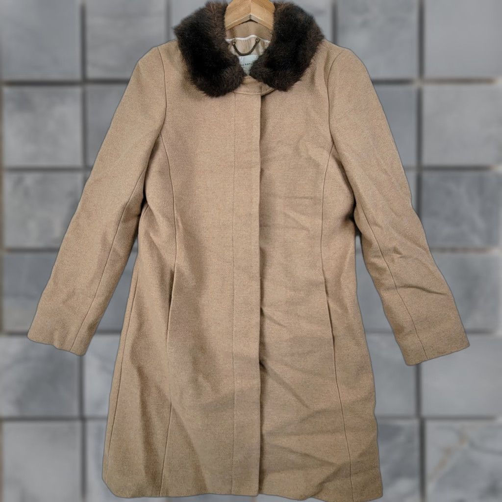 Banana Republic Banana Republic Wool Coat Tan Women's Size Small Faux Fur Collar Tweed Overcoat Mid-Length Winter Formal Adults Womens Size S / US 4 / IT 40 - 1 Thumbnail