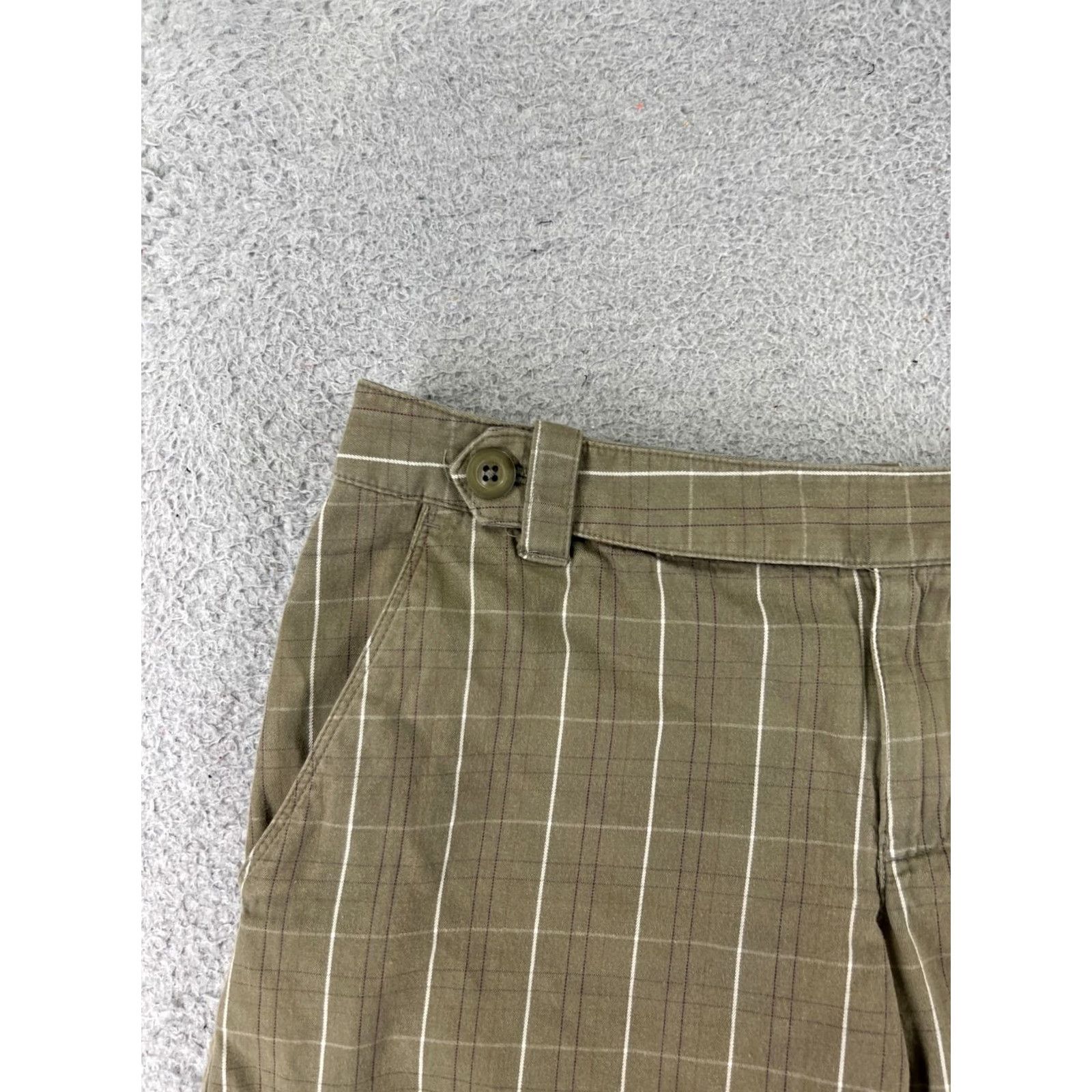 The North Face The North Face Womens Shorts Plaid 100% Cotton Beige Golf Twill Chino 28x10 Adjustable Stretch Machine Washable Regular Size 30" / US 8 / IT 44 - 7 Thumbnail