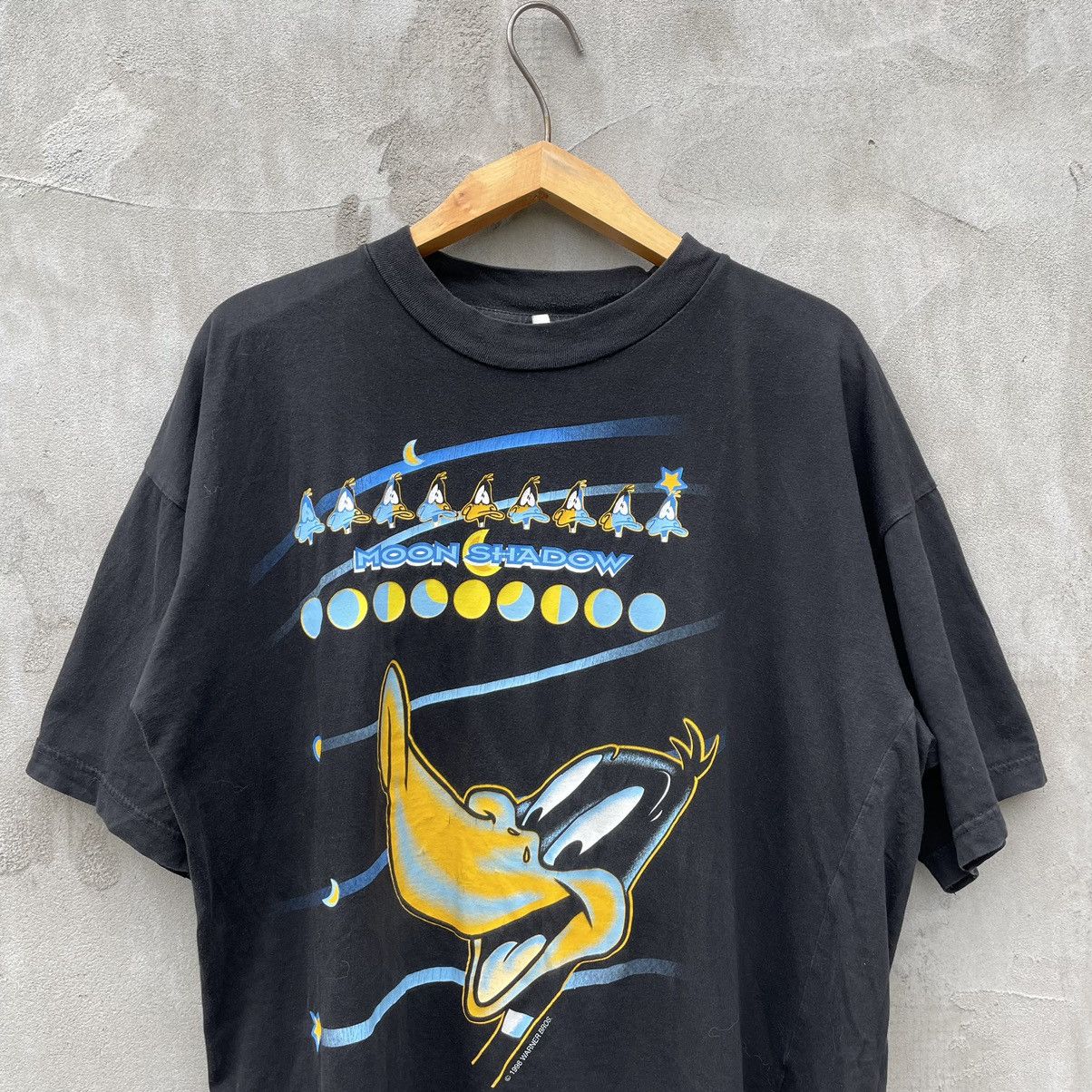 Cartoon Network × Warner Bros Vintage 1998 Duffy Duck Moon Shadow T-Shirt Size US M / EU 48-50 / 2 - 3 Thumbnail
