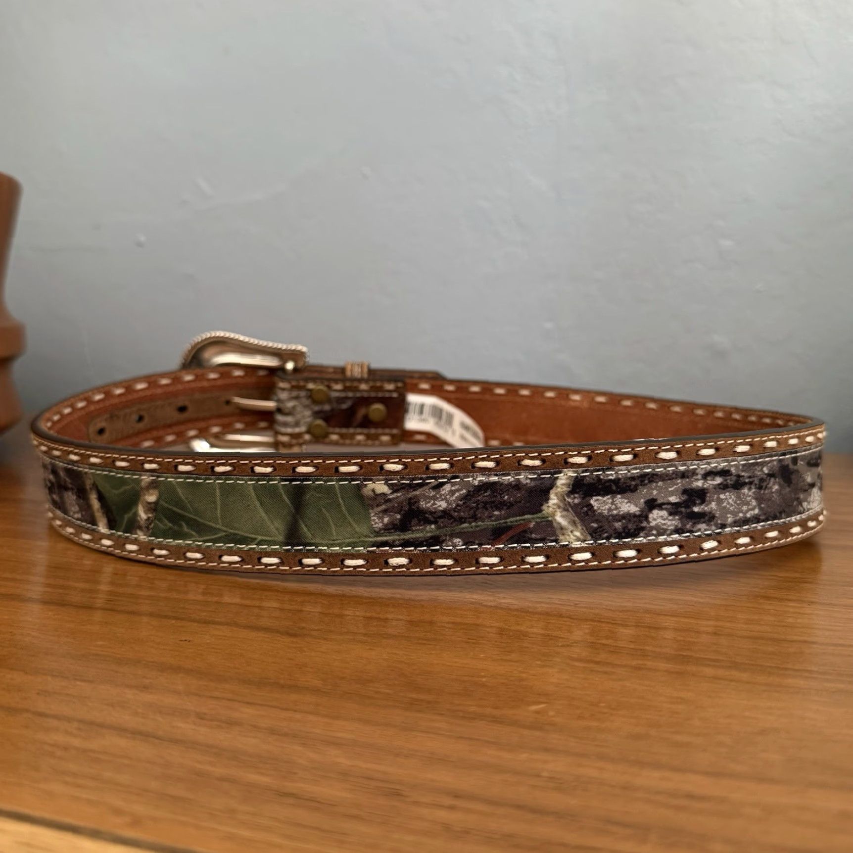 Vintage Nocona Belt Mossy Oak Camo Leather Silvertone Buckle Size 32 Removable Buckle Mens Leather Belt Size 32 - 3 Thumbnail
