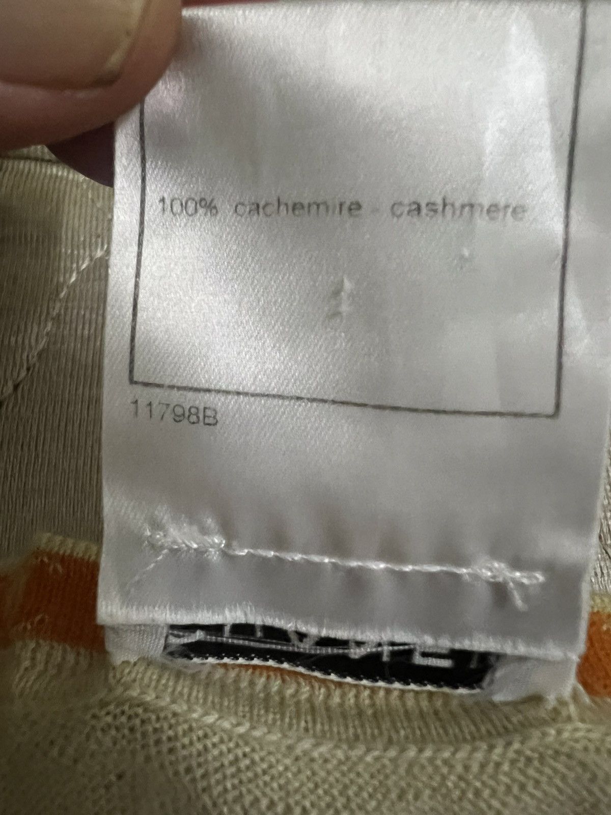Chanel Archival CHANEL 2001S Cashmere Logo Trim Knit Tank TopSize42 Size M / US 6-8 / IT 42-44 - 10 Thumbnail
