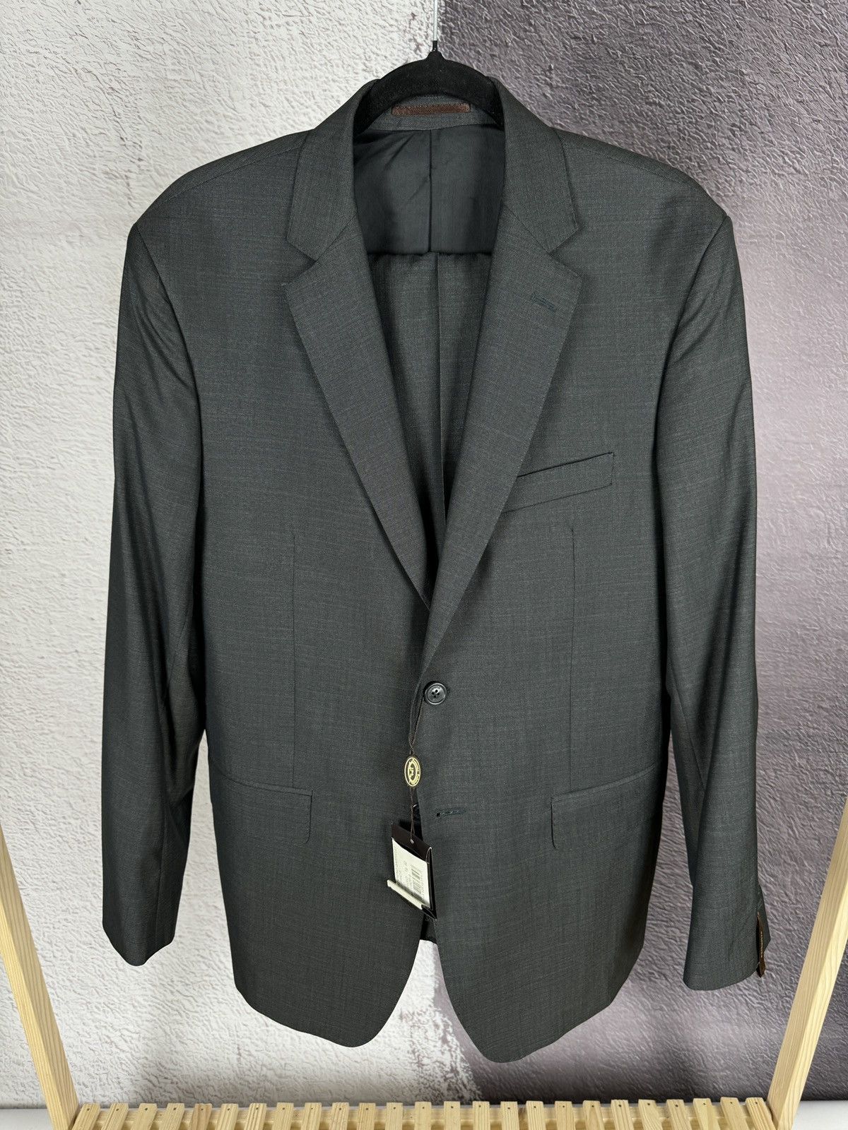 BNWT Nazareno Gabrielli pcs Panda grey button wool suit