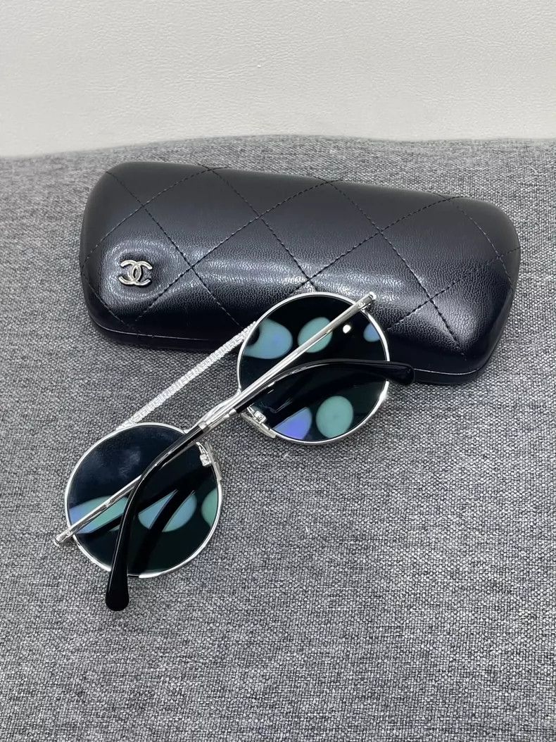 Chanel Chanel Sunglasses Size ONE SIZE - 8 Thumbnail
