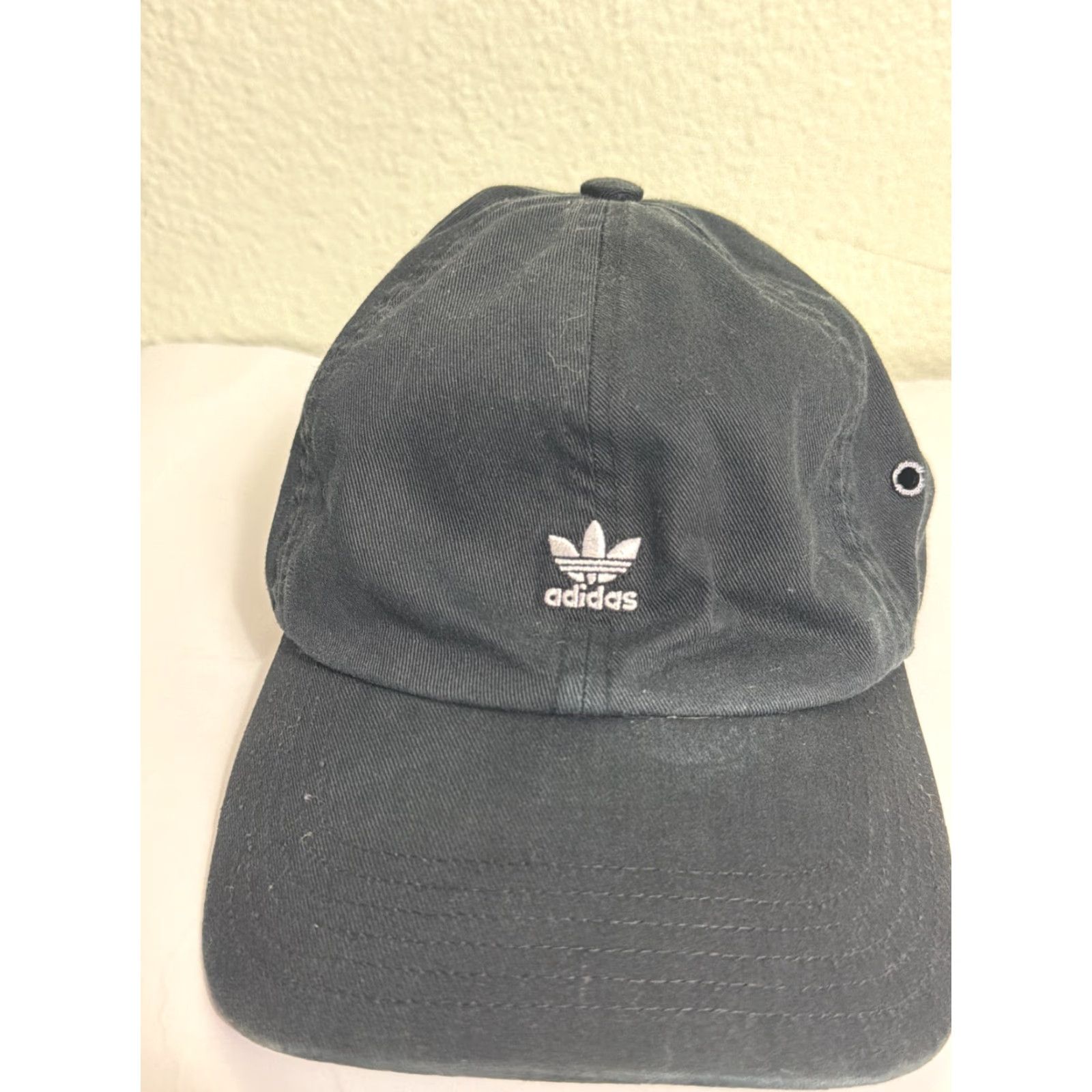 Adidas Adidas Strapback Baseball Hat Mini Logo Black White Trefoil Dad Hat Adjustable Men One Size Cap Size ONE SIZE - 4 Thumbnail