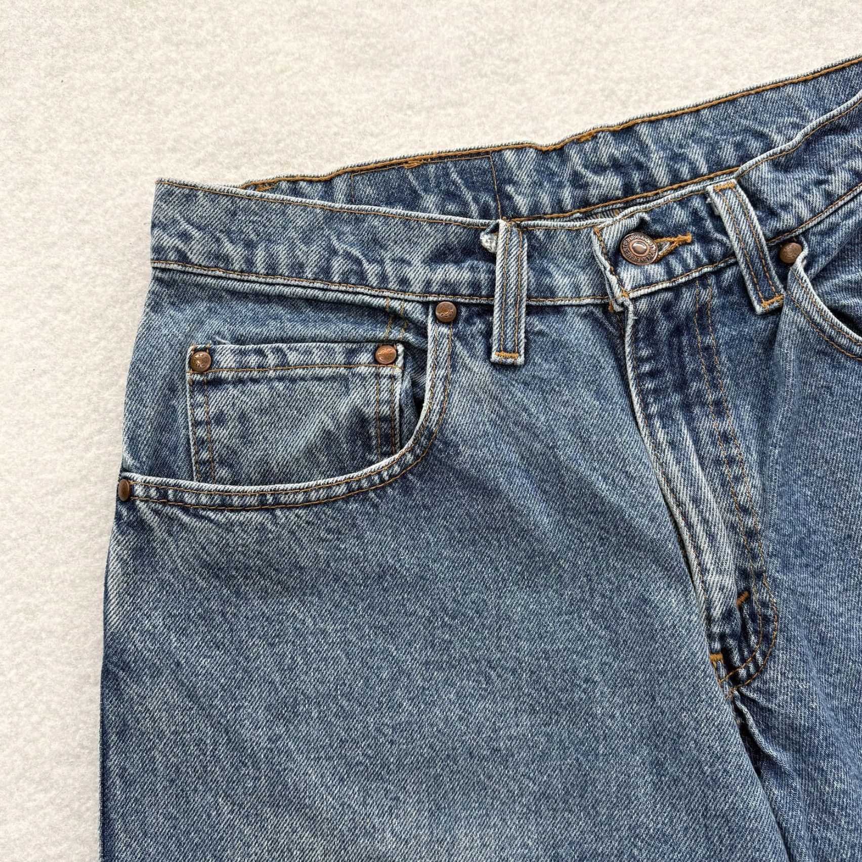 Levi's VINTAGE Levi's 545 Jeans Mens 31x32 Blue Loose Fit Tapered Leg Denim USA 90s Size US 31 - 3 Thumbnail