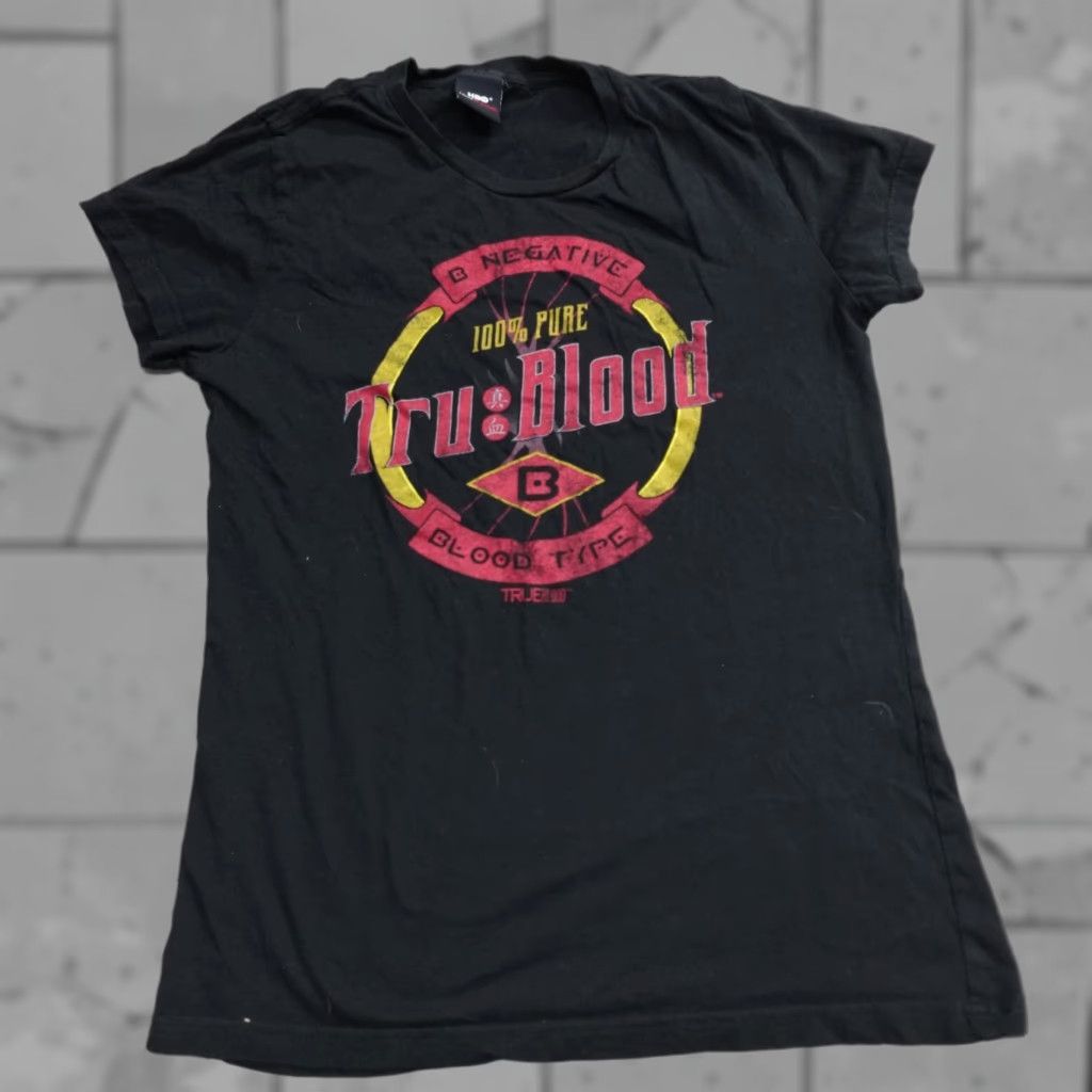 Vintage VINTAGE HBO True Blood Shirt Womens XS Black Crew Neck T-Shirt 2010s Girls Size XS / US 0-2 / IT 36-38 - 1 Thumbnail