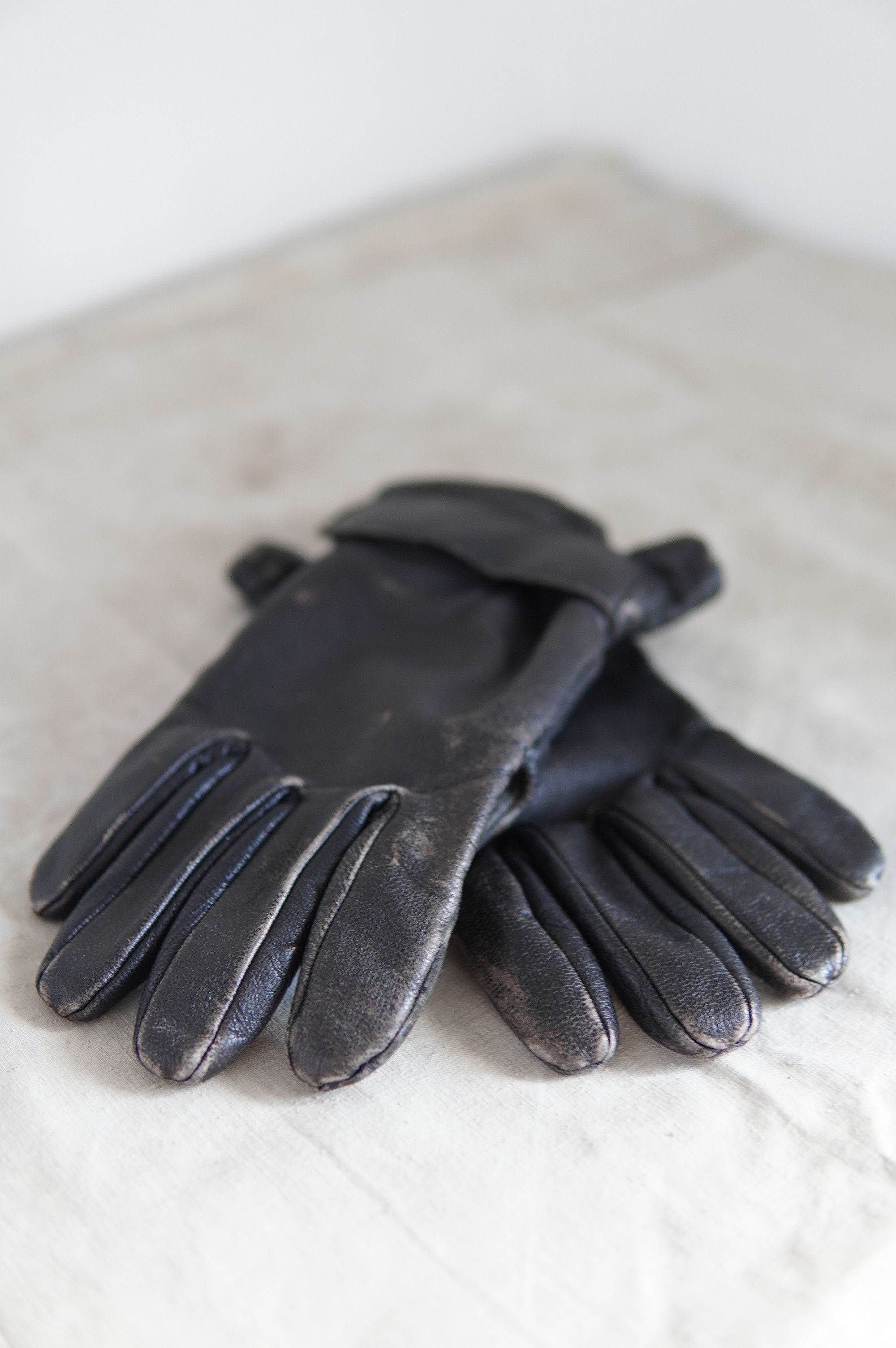 Genuine Leather Vintage German Army Motocycle Faded Leather Gloves Size ONE SIZE - 5 Thumbnail