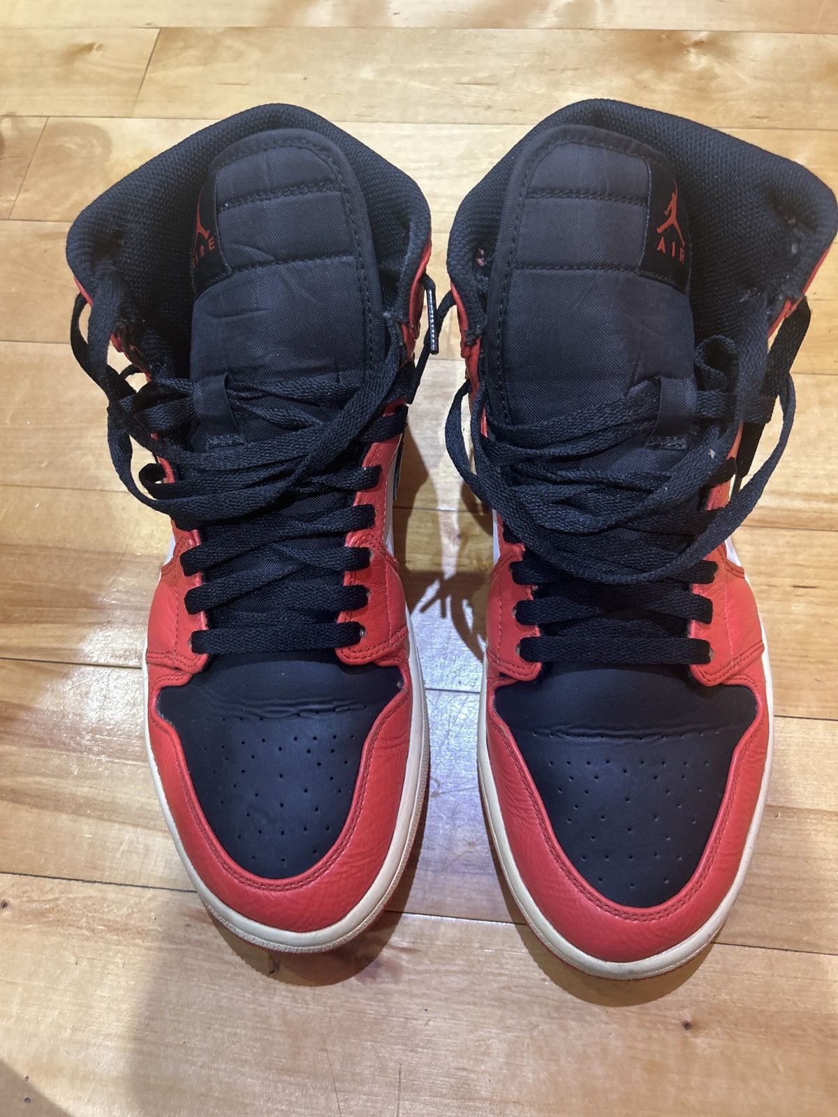 Jordan Brand Air Jordan 1 Retro High 23 Size US 9.5 / EU 42-43 - 3 Thumbnail