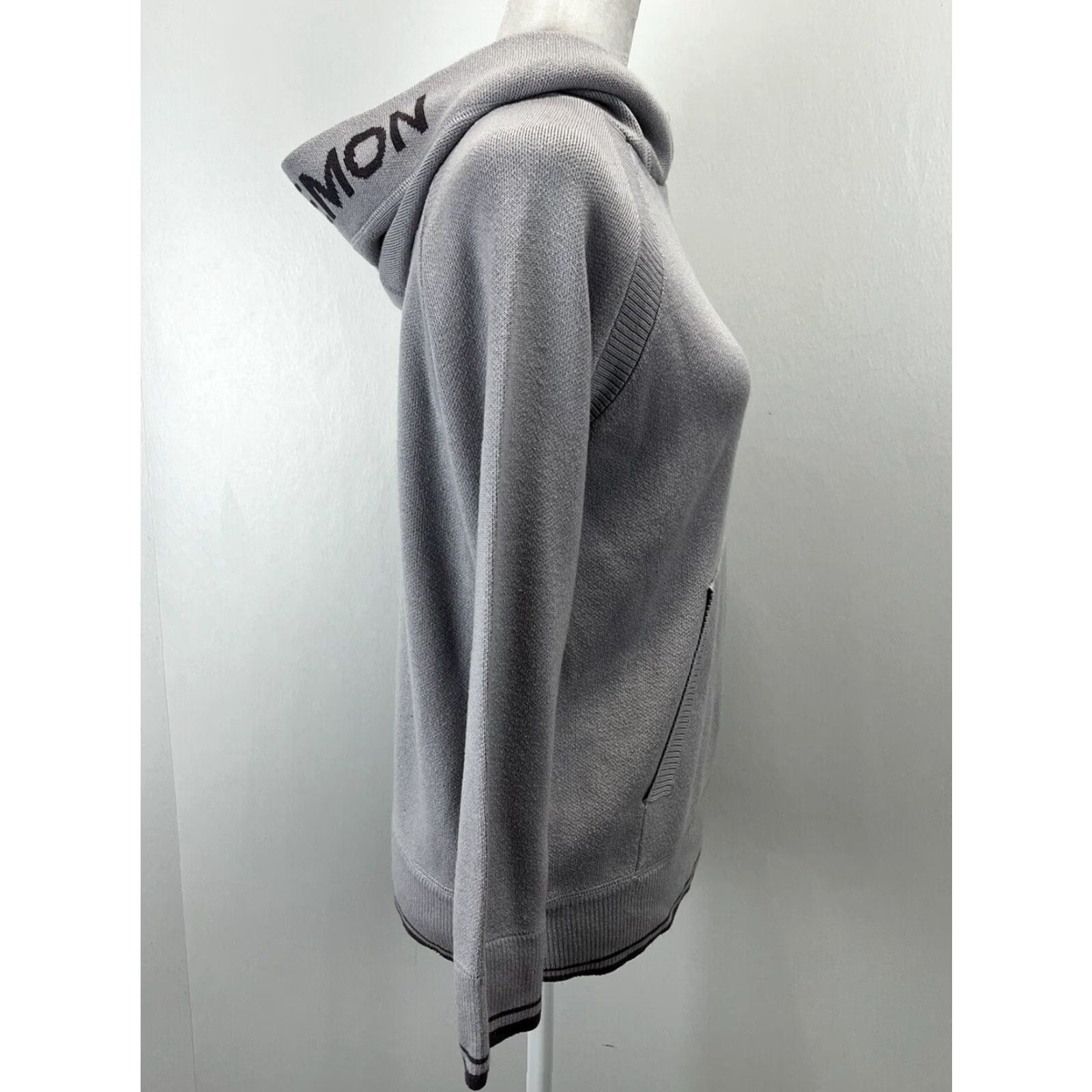 Lululemon LULULEMON Soothe Away Hoodie Pullover Activewear Sz 4 Gray/Lavender Cashmere Women's Size S / US 4 / IT 40 - 4 Thumbnail