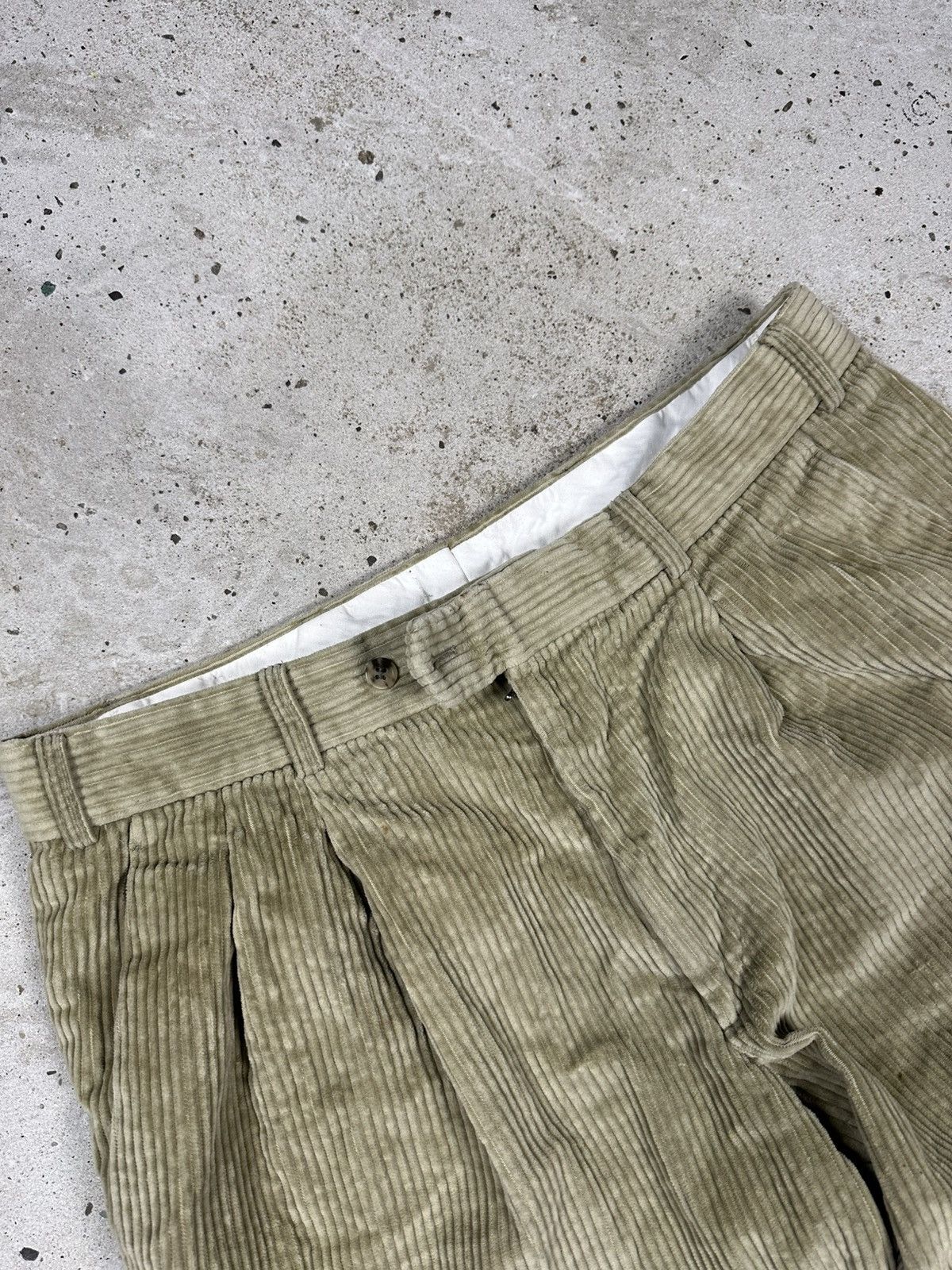 Yves Saint Laurent Vintage 90s Yves Saint Laurent Baggy Corduroy Beige Pants Size US 34 / EU 50 - 11 Thumbnail
