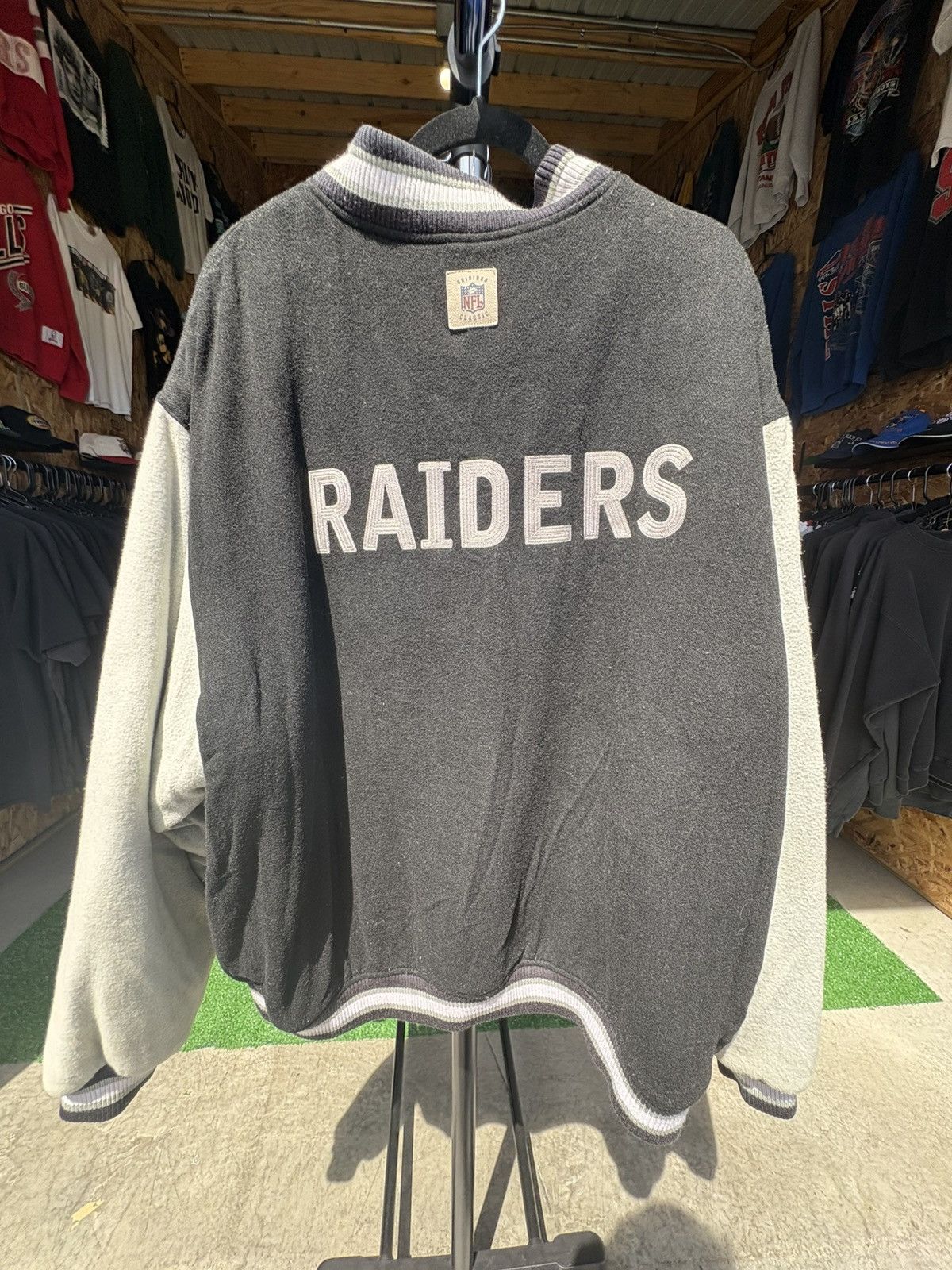 NFL × Vintage Vintage 1990s Reebok Oakland Raiders Jacket Size US XXL / EU 58 / 5 - 2 Thumbnail