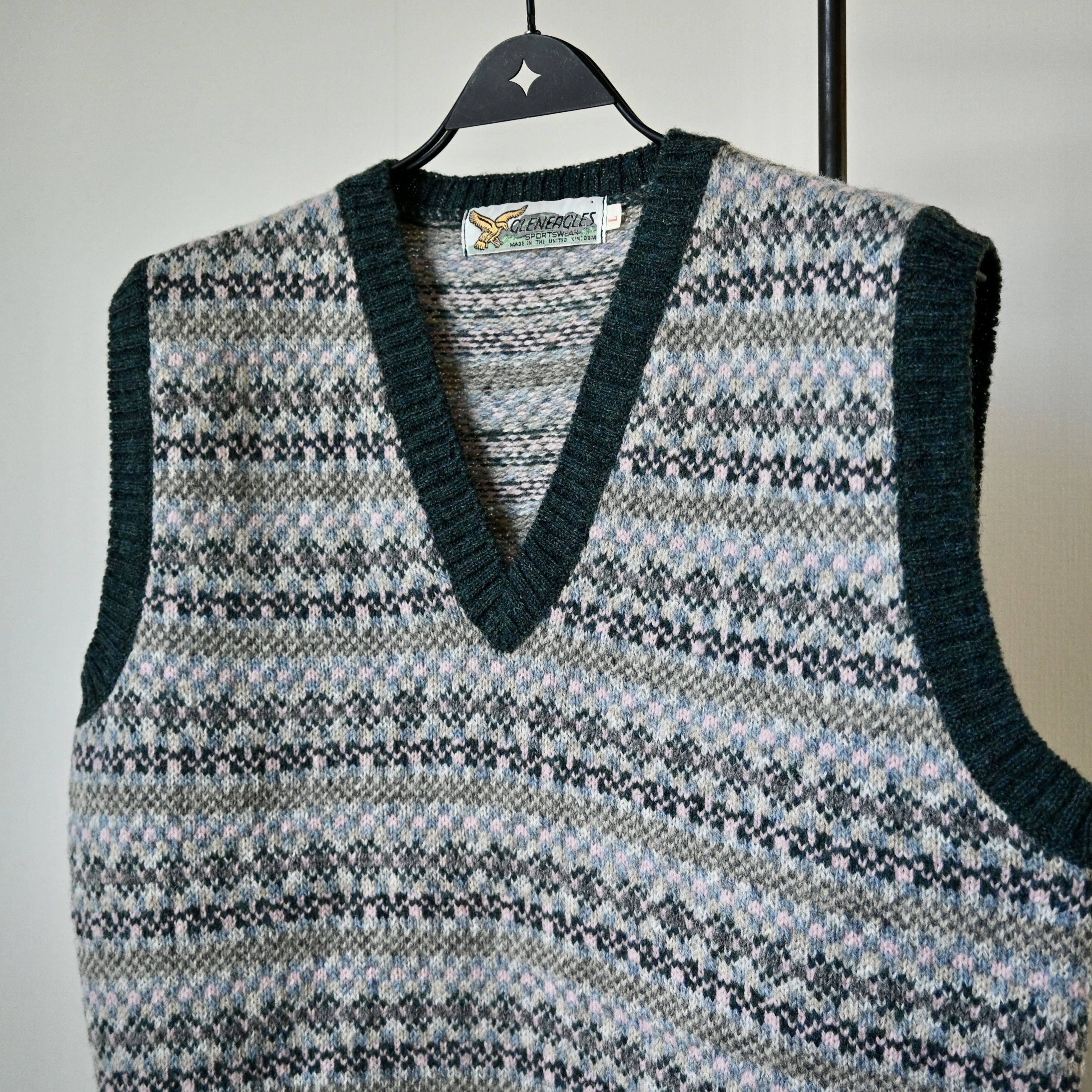Vintage VTG 1990s GLENEAGLES wool Fair Isle knit best, made in Italy Size US L / EU 52-54 / 3 - 7 Thumbnail