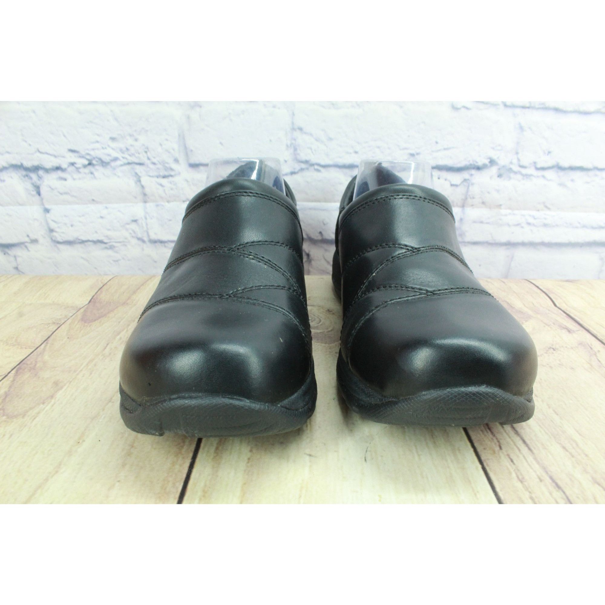 L.L. Bean LL Bean Women's Black Leather Comfort Moccasin Loafers Size US 10 / IT 40 - 4 Thumbnail