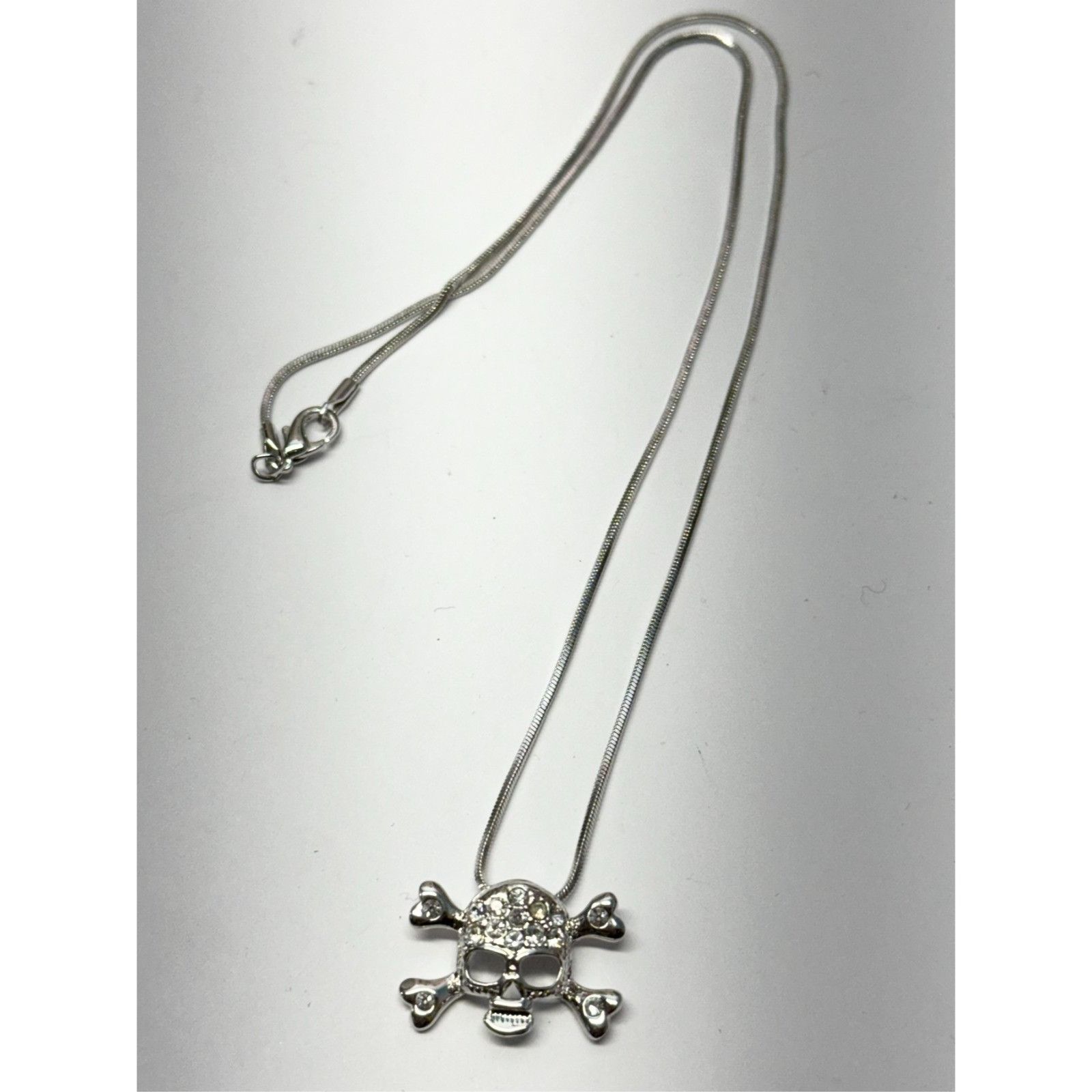 Other Vintage rhinestone skull and bone snake chain necklace Size ONE SIZE - 4 Thumbnail