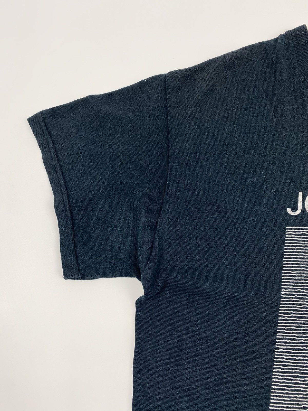 Band Tees Y2K Vintage Joy Division Unknown Pleasures Album Graphic Tee Size US M / EU 48-50 / 2 - 5 Thumbnail