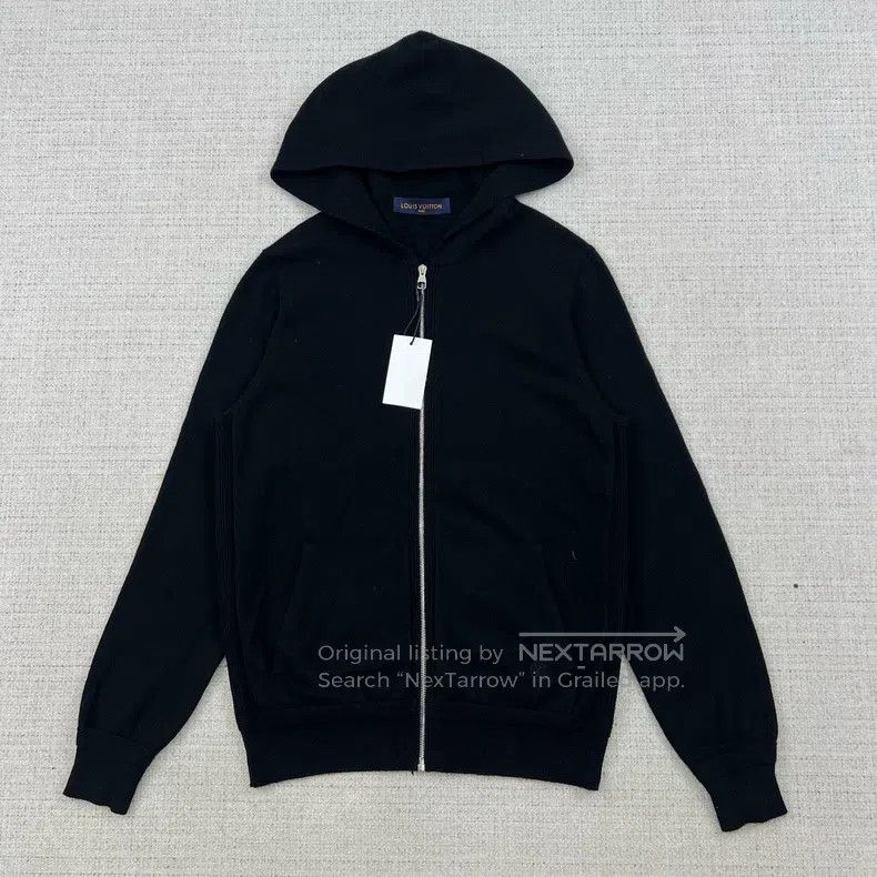 Louis Vuitton Louis Vuitton Embroidered logo hooded knit jacket Size US L / EU 52-54 / 3 - 1 Thumbnail