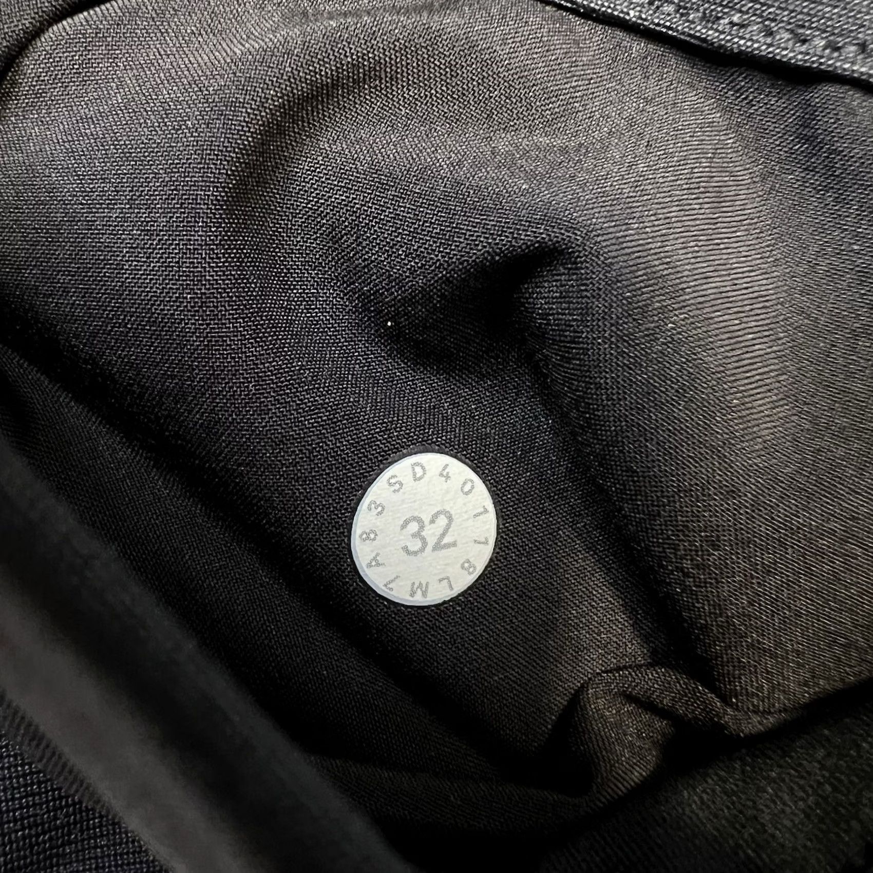 Lululemon Lululemon Commission Short Relaxed Warpstreme 11" M7A83S Men’s 32 Comfort Black Size US 32 / EU 48 - 6 Thumbnail