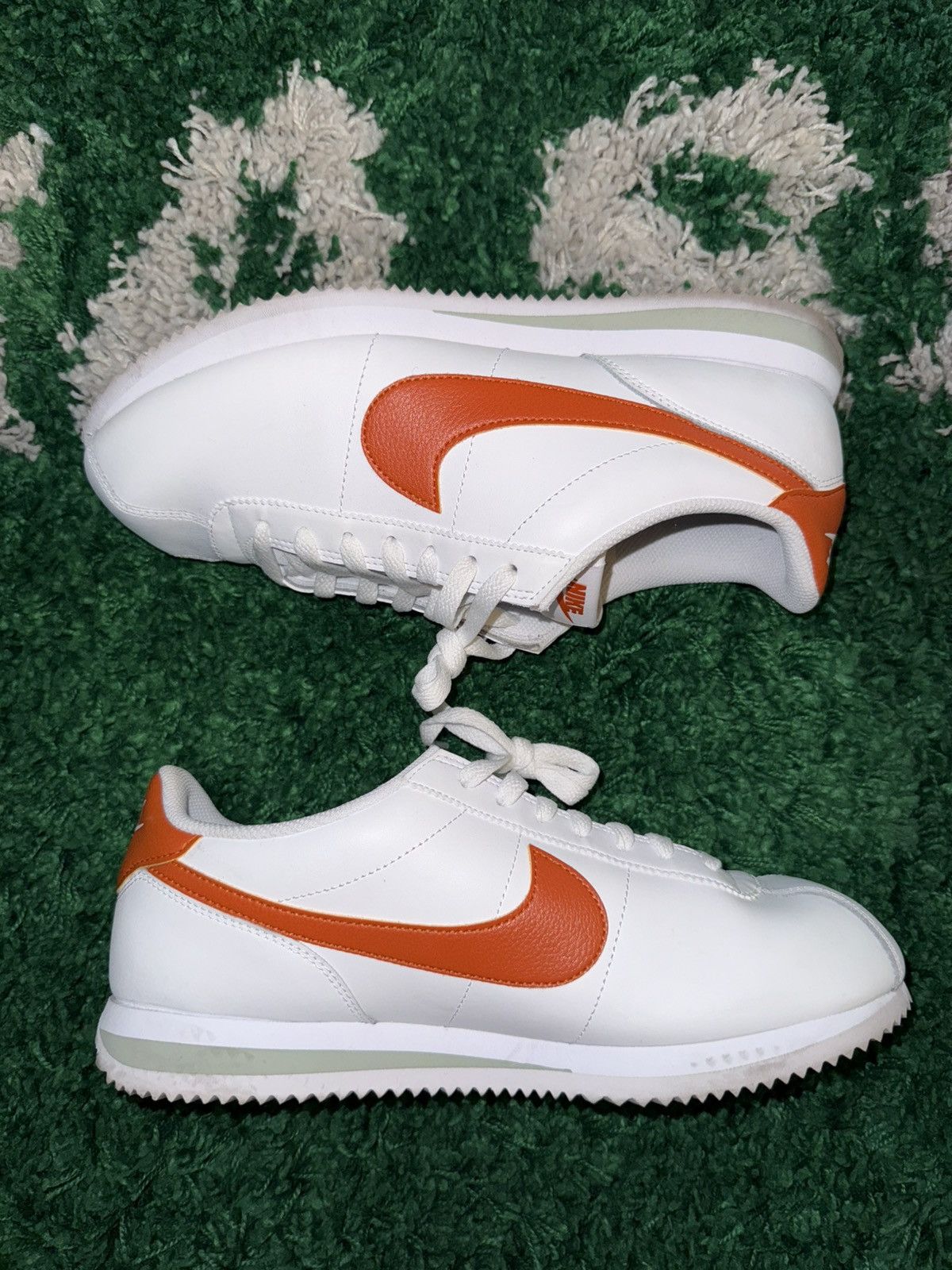 Nike Nike Cortez White/Orange Size US 10.5 / EU 43-44 - 2 Thumbnail