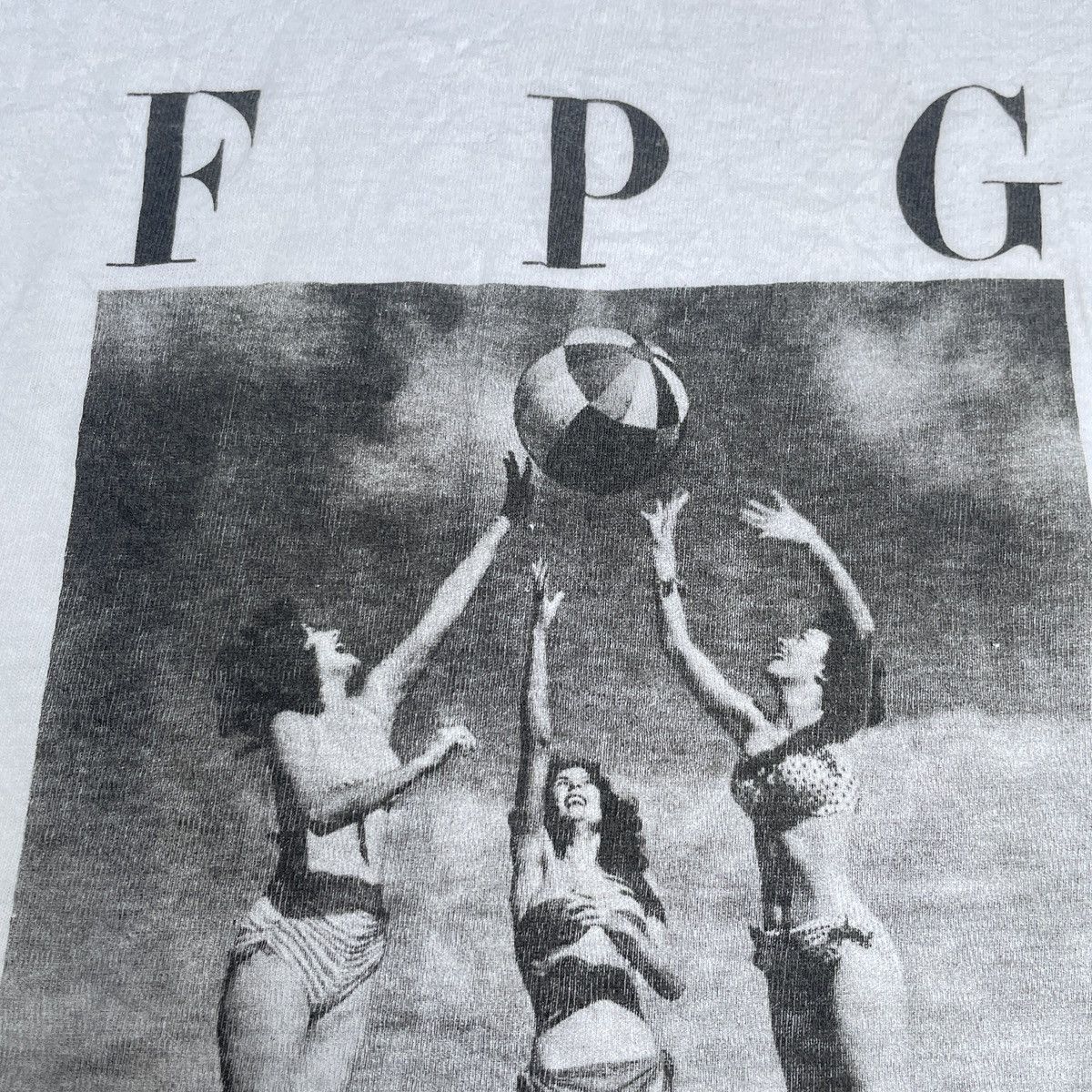 Vintage Vintage Photography T-Shirt - FPG International Promo Tee Size US M / EU 48-50 / 2 - 5 Thumbnail