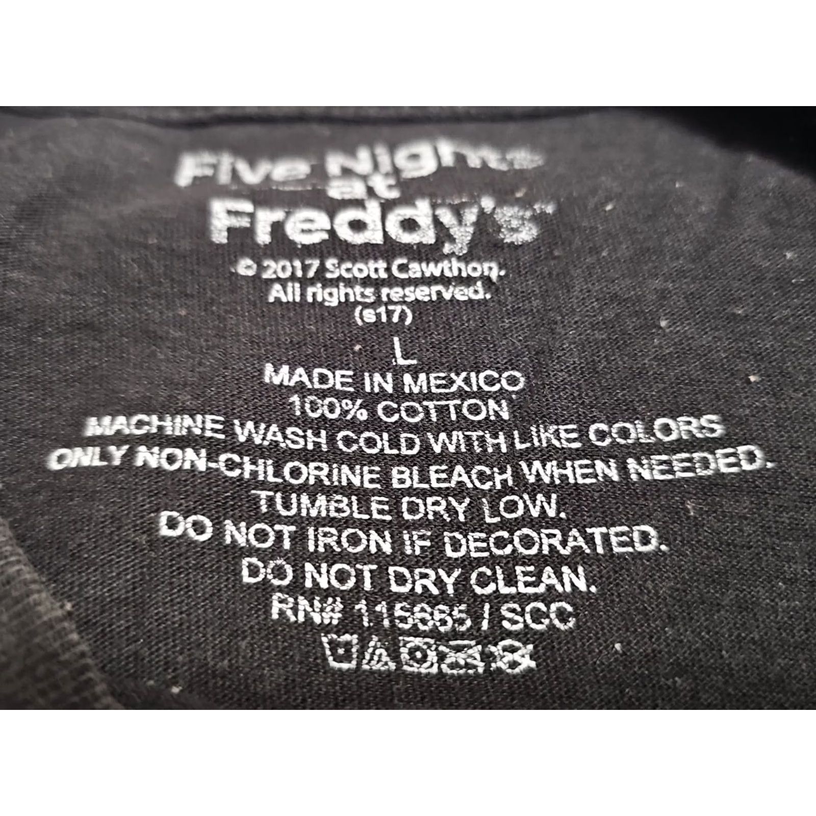 Vintage Five Nights At Freddys Fans Freddie Faz Bear Black Horror TShirt L Large Crew Neck Short Sleeve Graphic Print Unisex Adults T-Shirt Mens Size US L / EU 52-54 / 3 - 7 Thumbnail