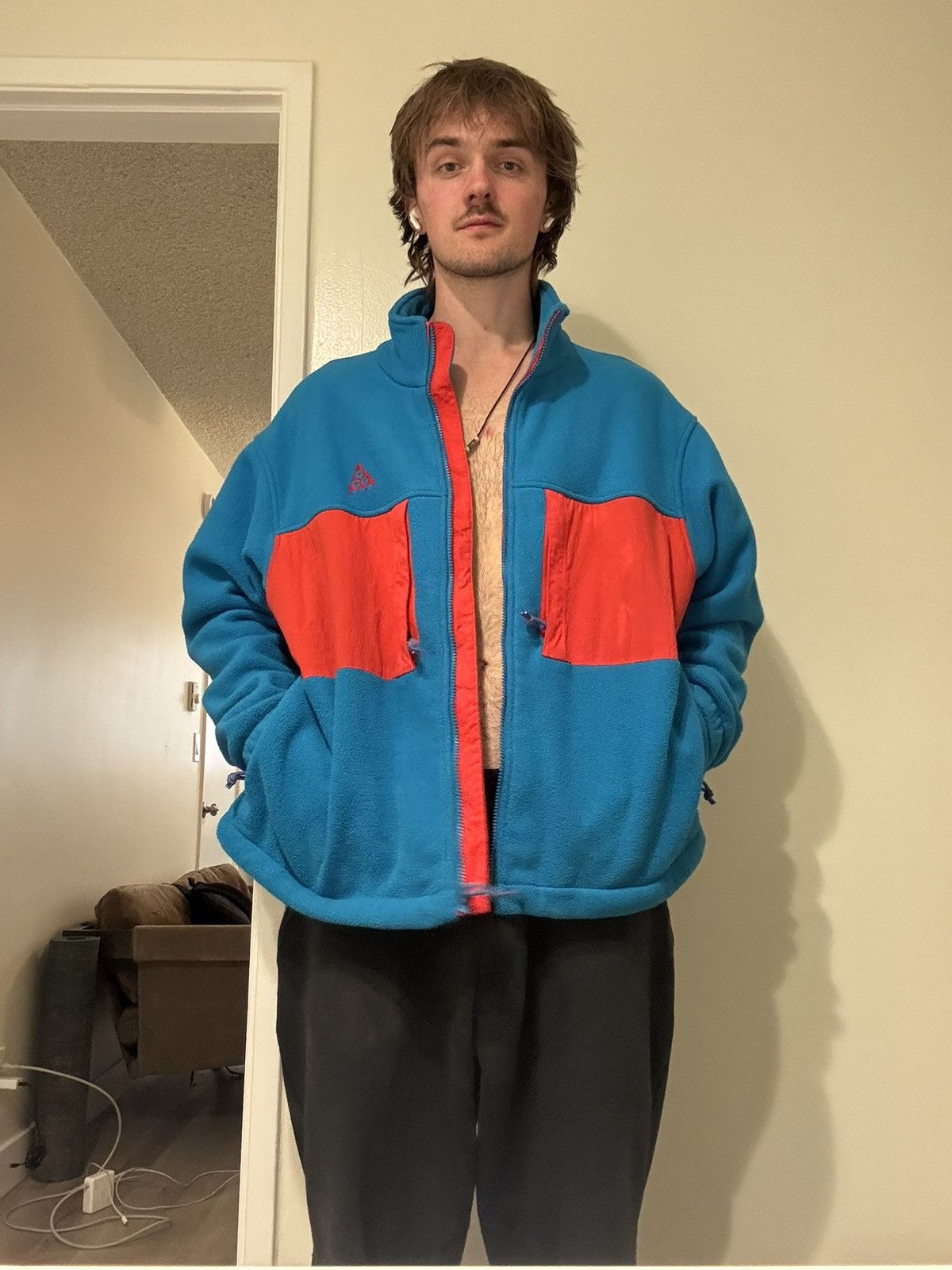 Nike ACG Large men’s Nike ACG fleece jacket in blue and orange Size US L / EU 52-54 / 3 - 1 Thumbnail