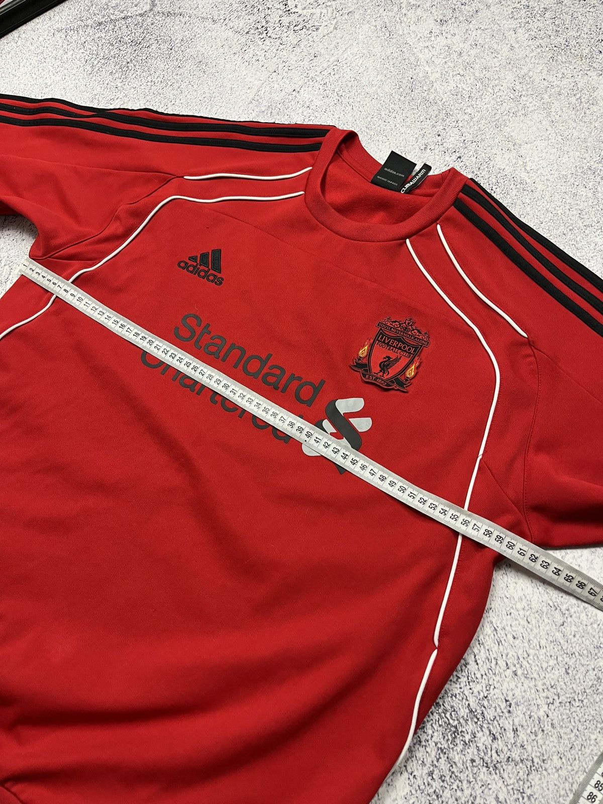 Adidas Vintage Adidas Liverpool 2010 Soccer Training Sweatshirt Size US L / EU 52-54 / 3 - 15 Thumbnail