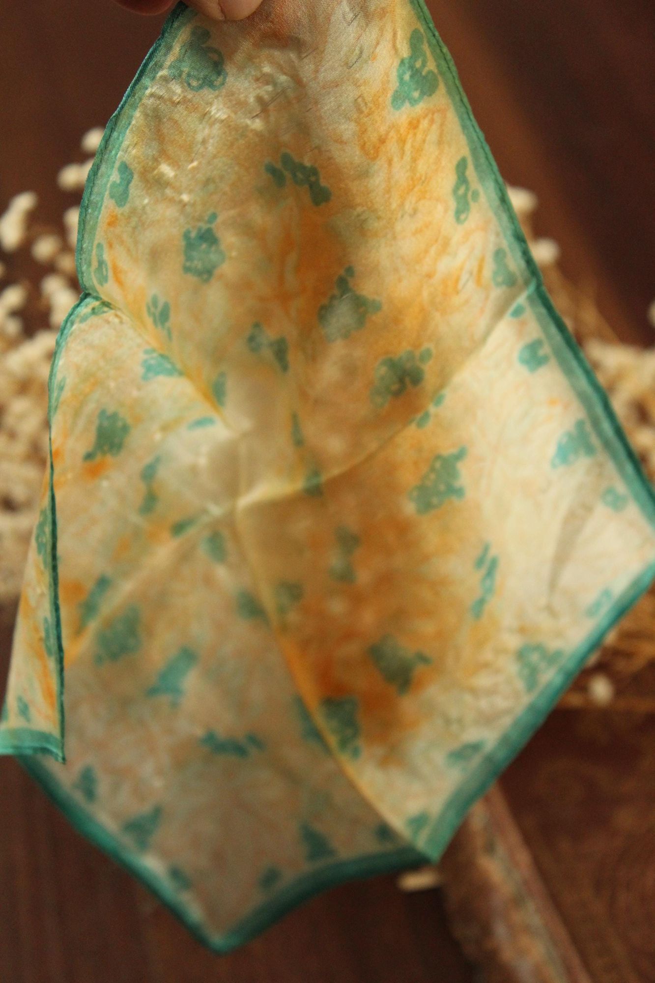 Vintage Vintage 1950s Handkerchief, Orange and Green Silk with a Lea Size ONE SIZE - 9 Thumbnail