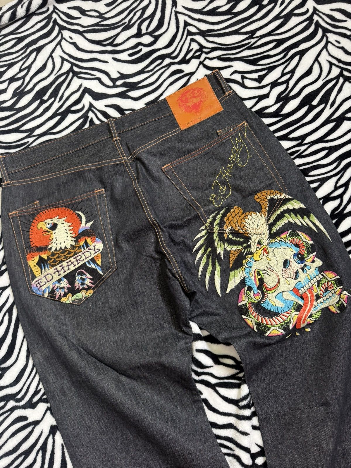 Ed Hardy Vintage Ed Hardy Embroidered Skull Y2K Style Baggy Jeans Size US 40 / EU 56 - 2 Thumbnail