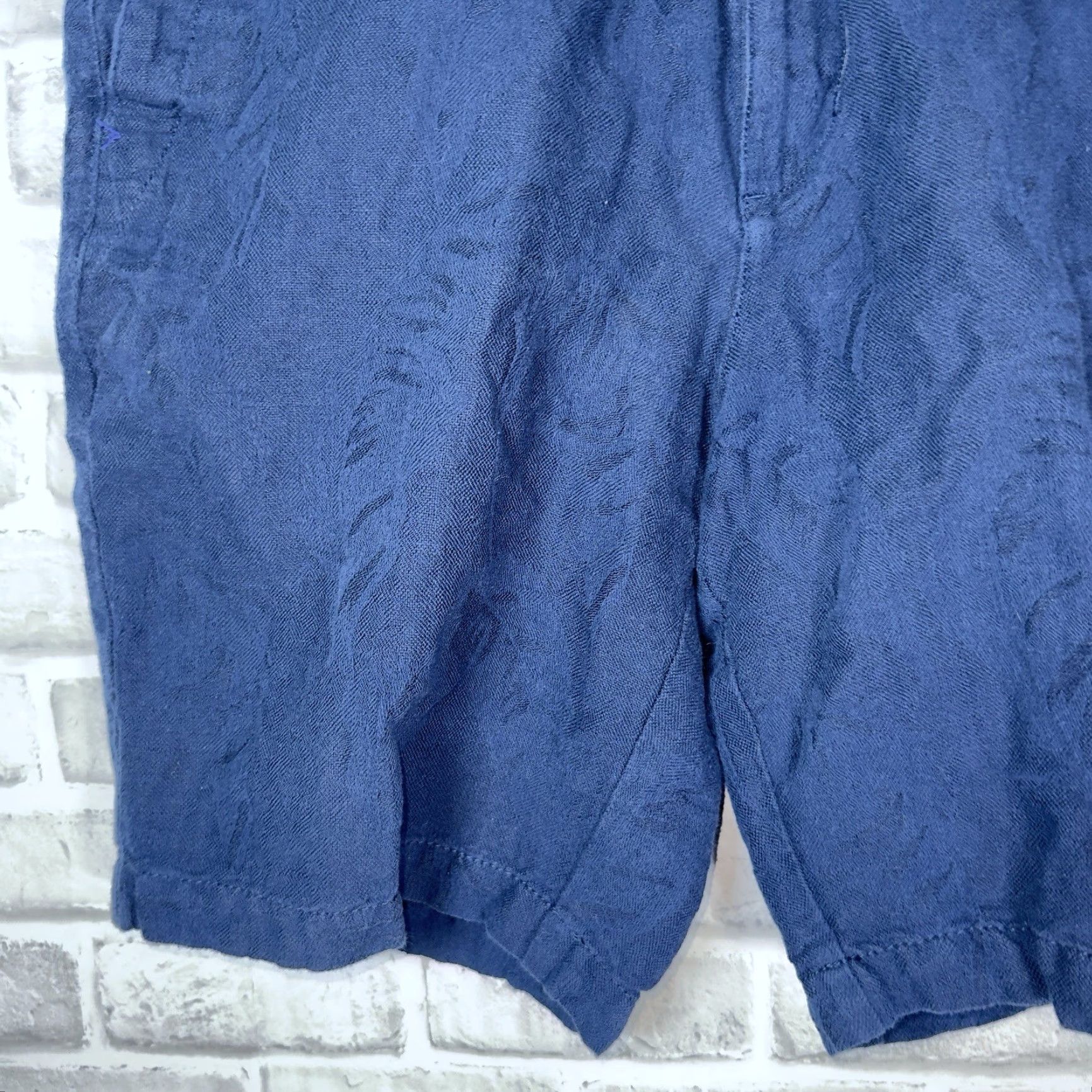 Tommy Bahama VINTAGE Tommy Bahama Linen Blend Shorts Mens Size Large Blue Casual Chino 90s Size US 33 - 3 Thumbnail