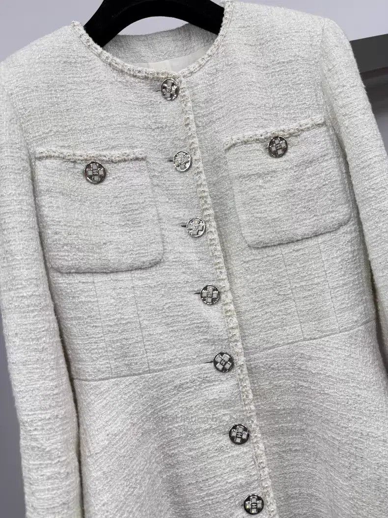 Chanel Chanel 23S white knitted jacket Size XS / US 0-2 / IT 36-38 - 2 Thumbnail